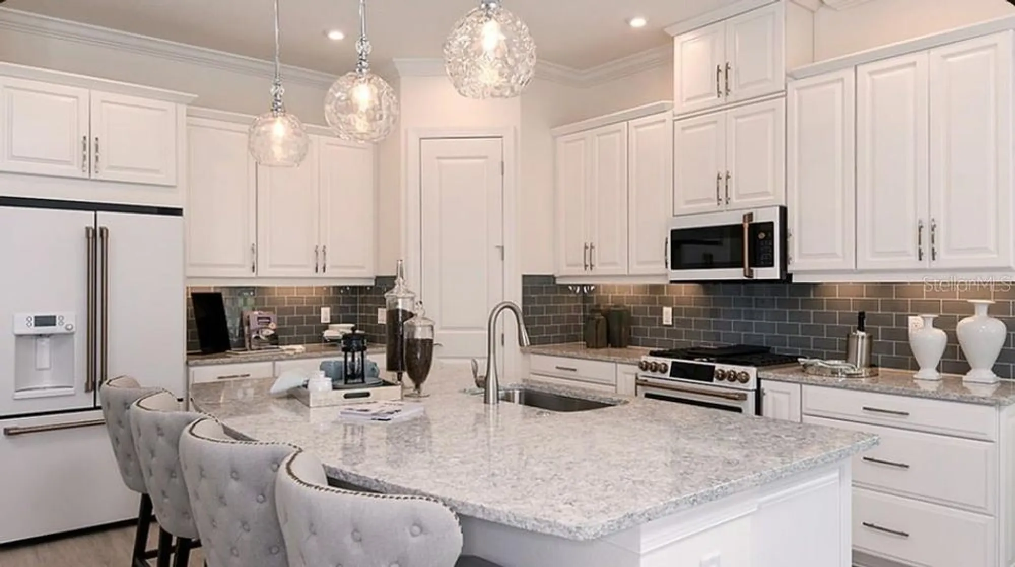 Property Slideshow image 4 of 37 | 16331 san donato pl, Bradenton, FL, 34211