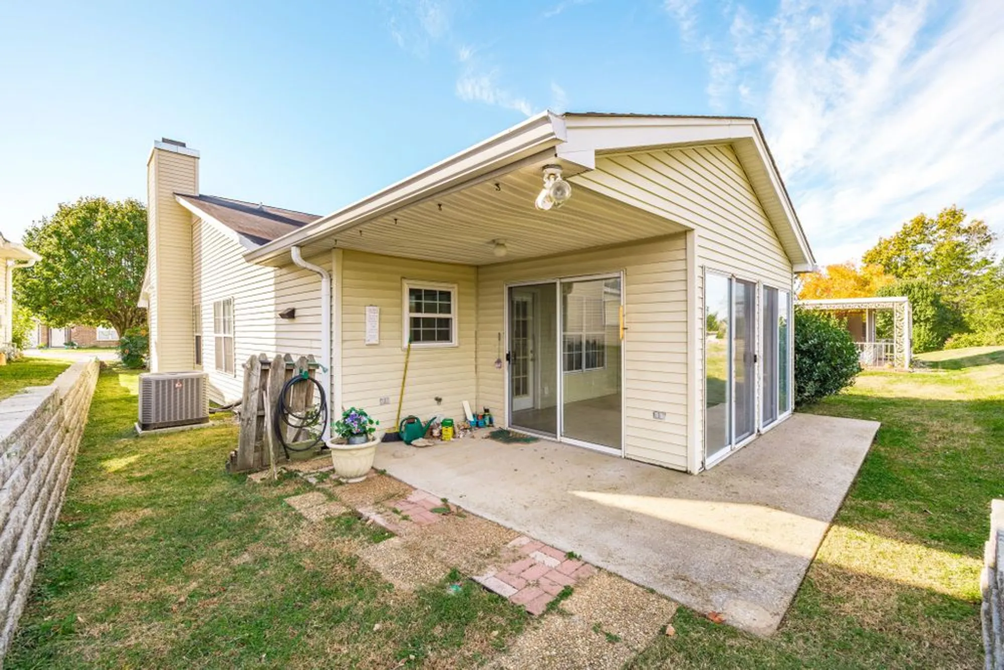 Property Slideshow image 52 of 54 | 115 newsom grn, Nashville, TN, 37221