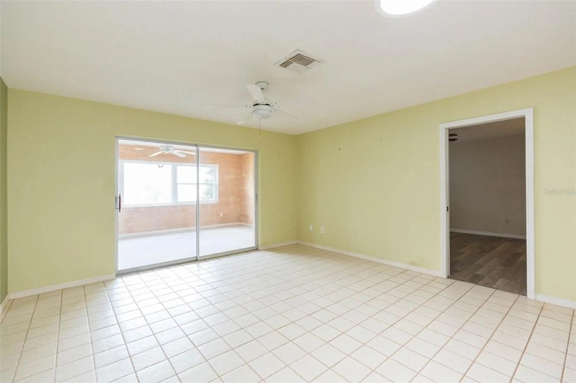 Property Slideshow image 20 of 42 | 1816 n pebble beach blvd, Sun City Center, FL, 33573