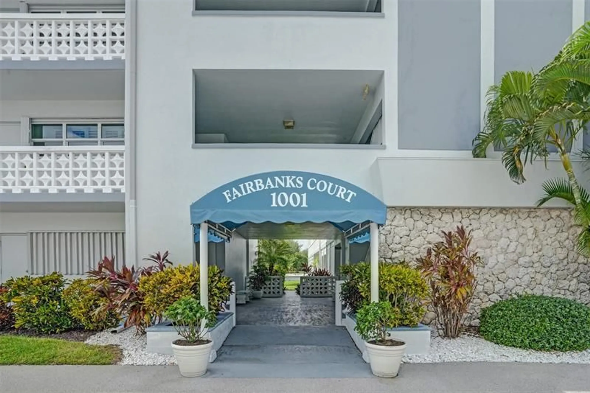 Property Slideshow image 2 of 49 | 1001 n riverside dr 304, Pompano Beach, FL, 33062