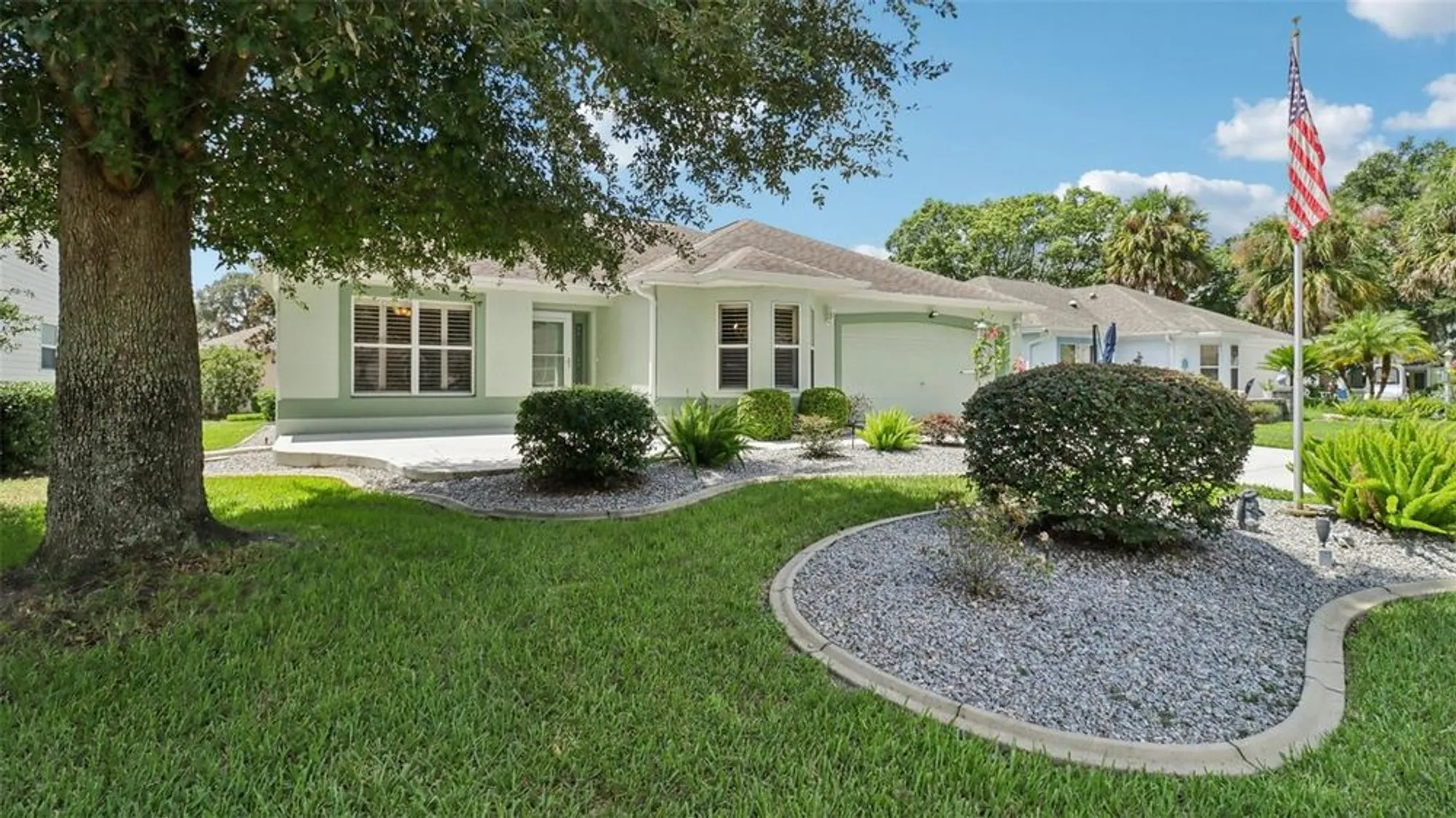 Property Slideshow image 2 of 43 | 916 pasadena way, The Villages, FL, 32159