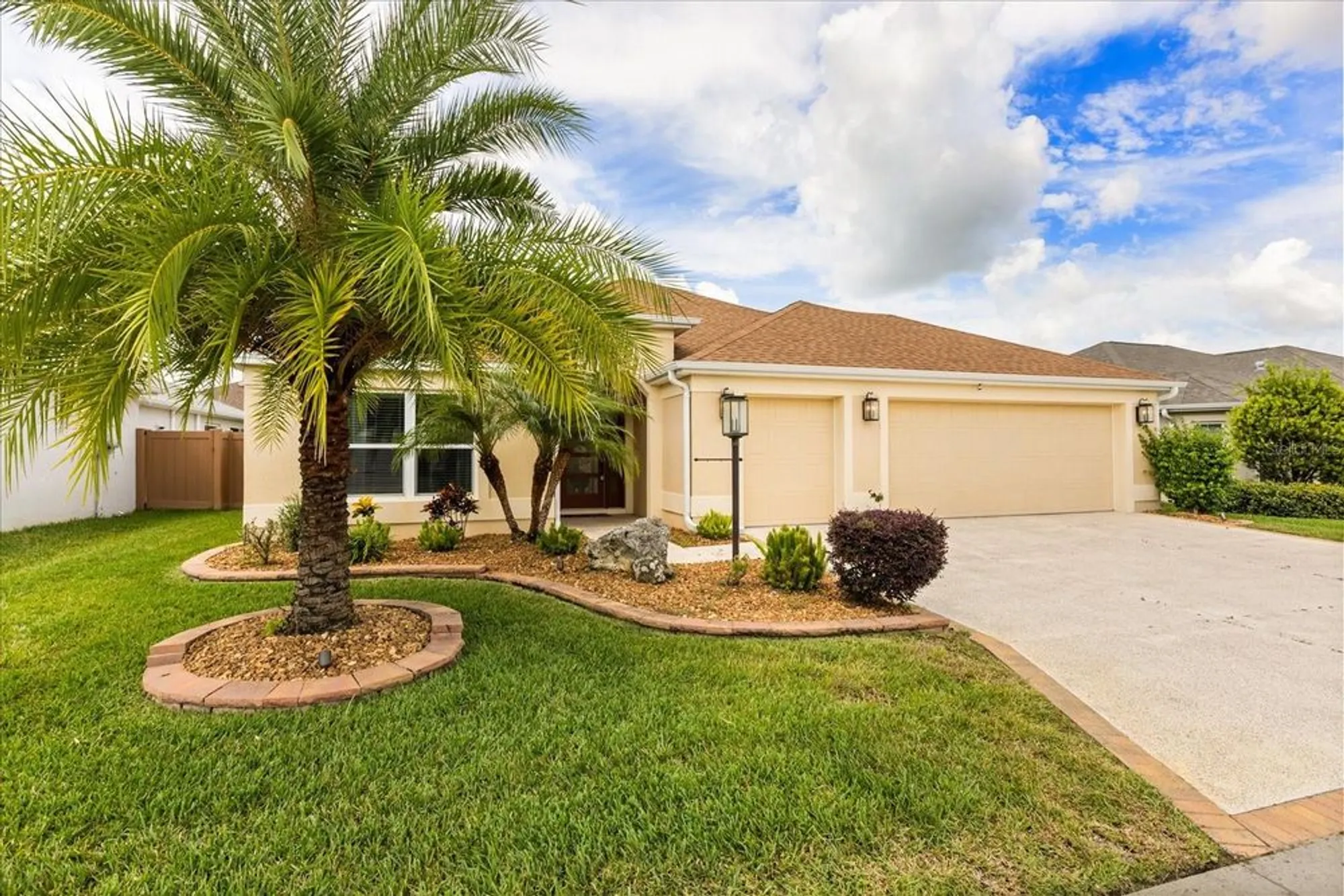 Property Slideshow image 7 of 72 | 5446 alfredson ter, The Villages, FL, 32163