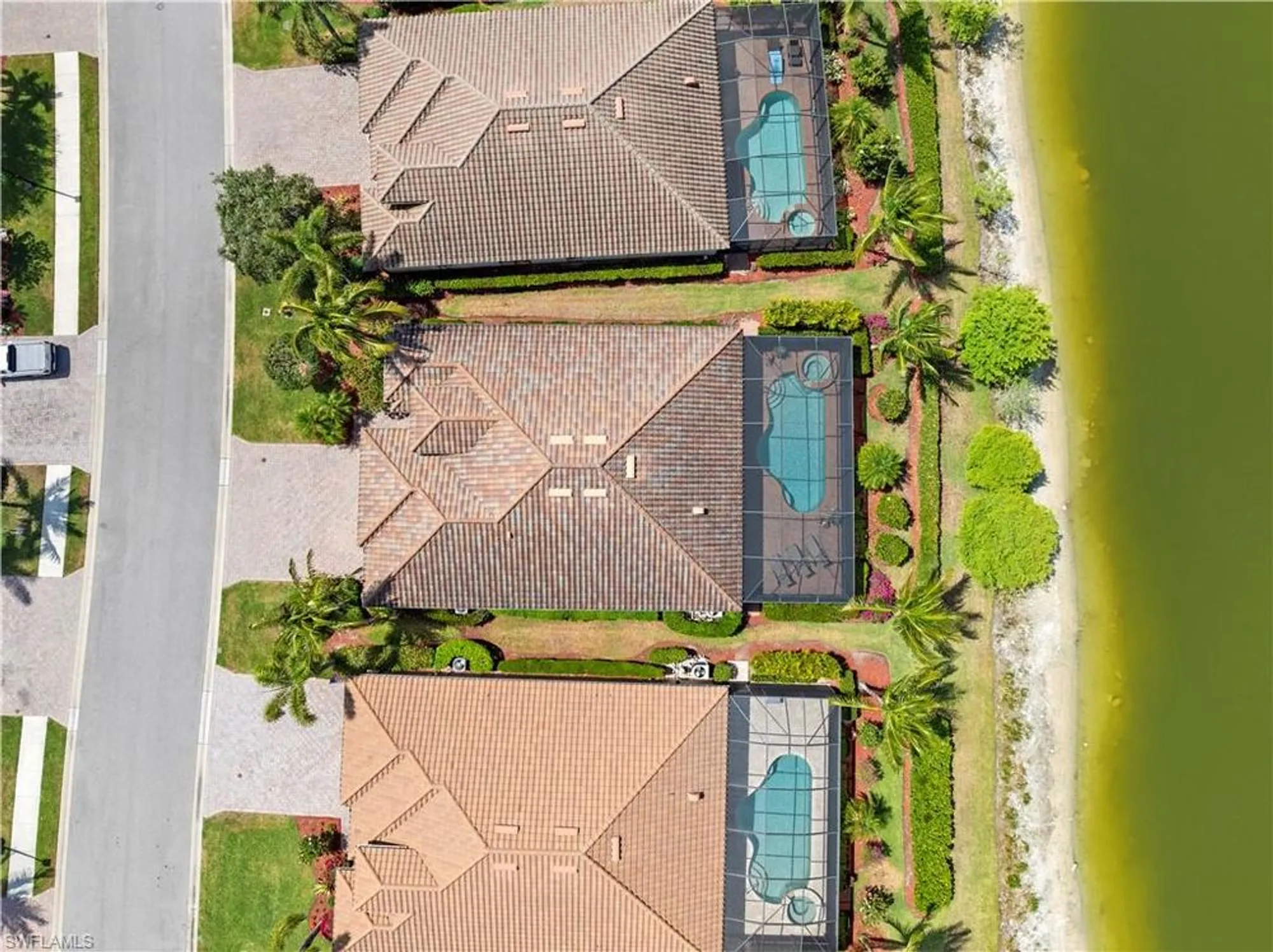 Property Slideshow image 33 of 47 | 28548 longford ct, Bonita Springs, FL, 34135