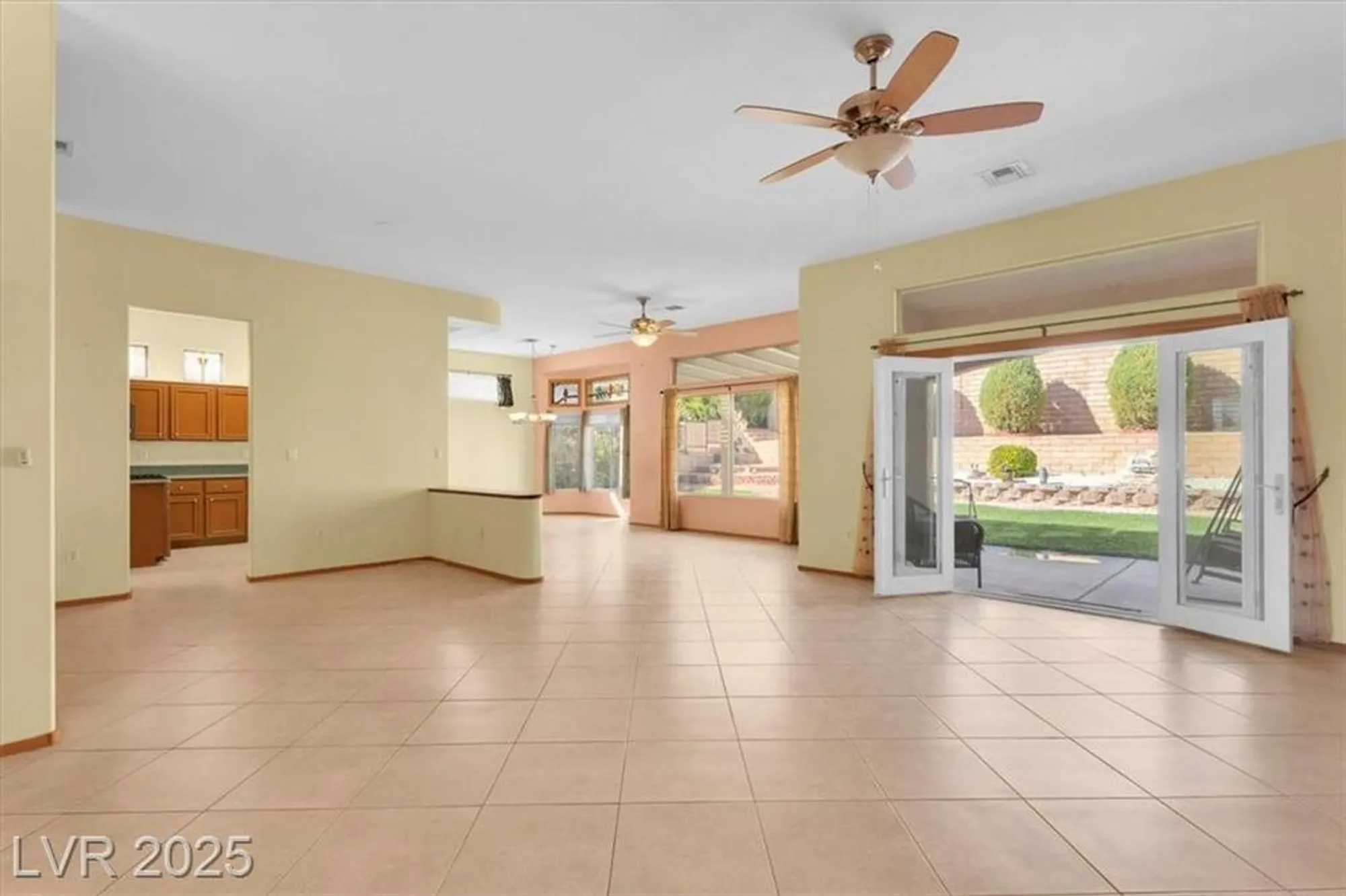 Property Slideshow image 5 of 46 | 2621 hanging rock dr, Las Vegas, NV, 89134
