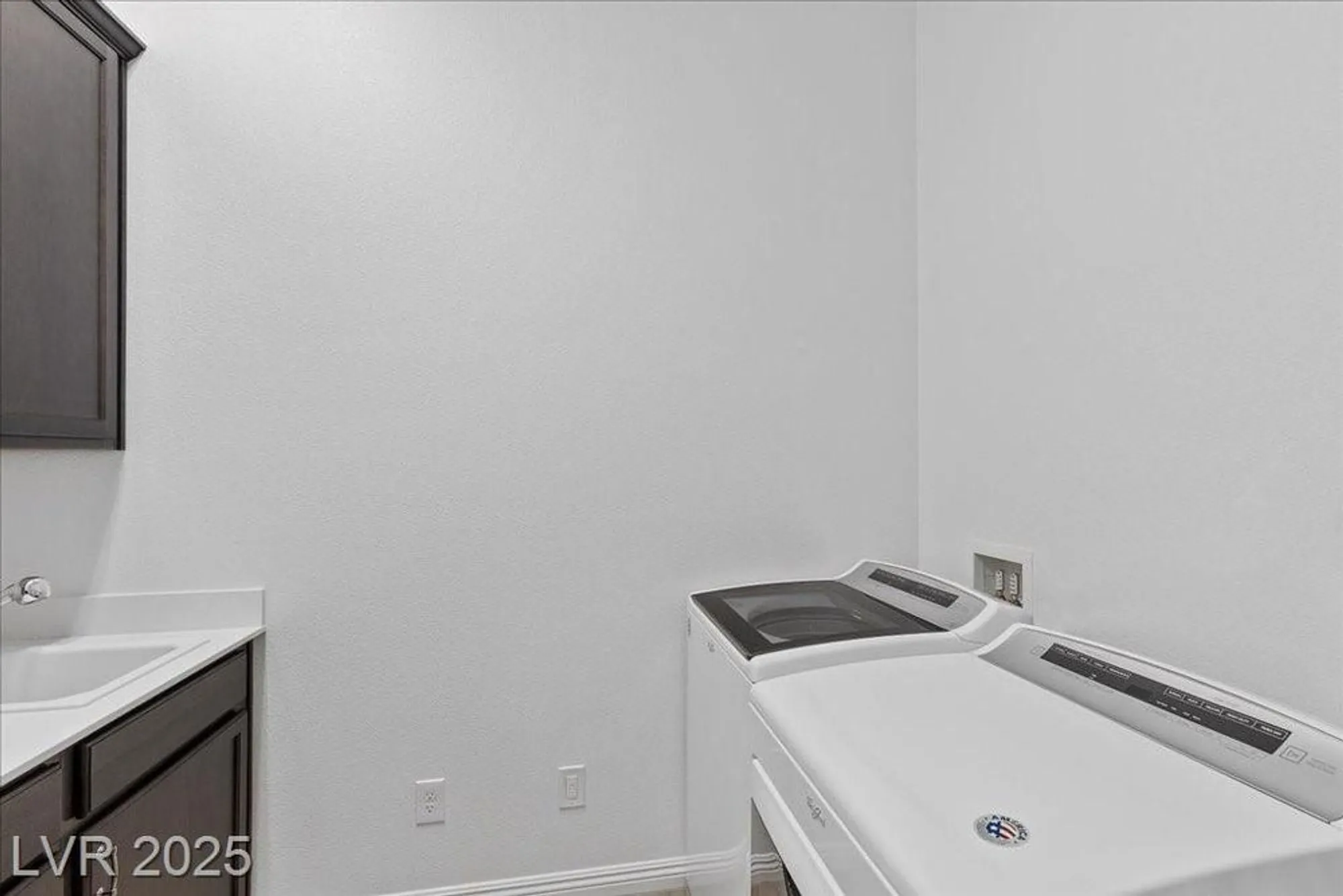 Property Slideshow image 44 of 77 | 6722 desert crimson st, Las Vegas, NV, 89148