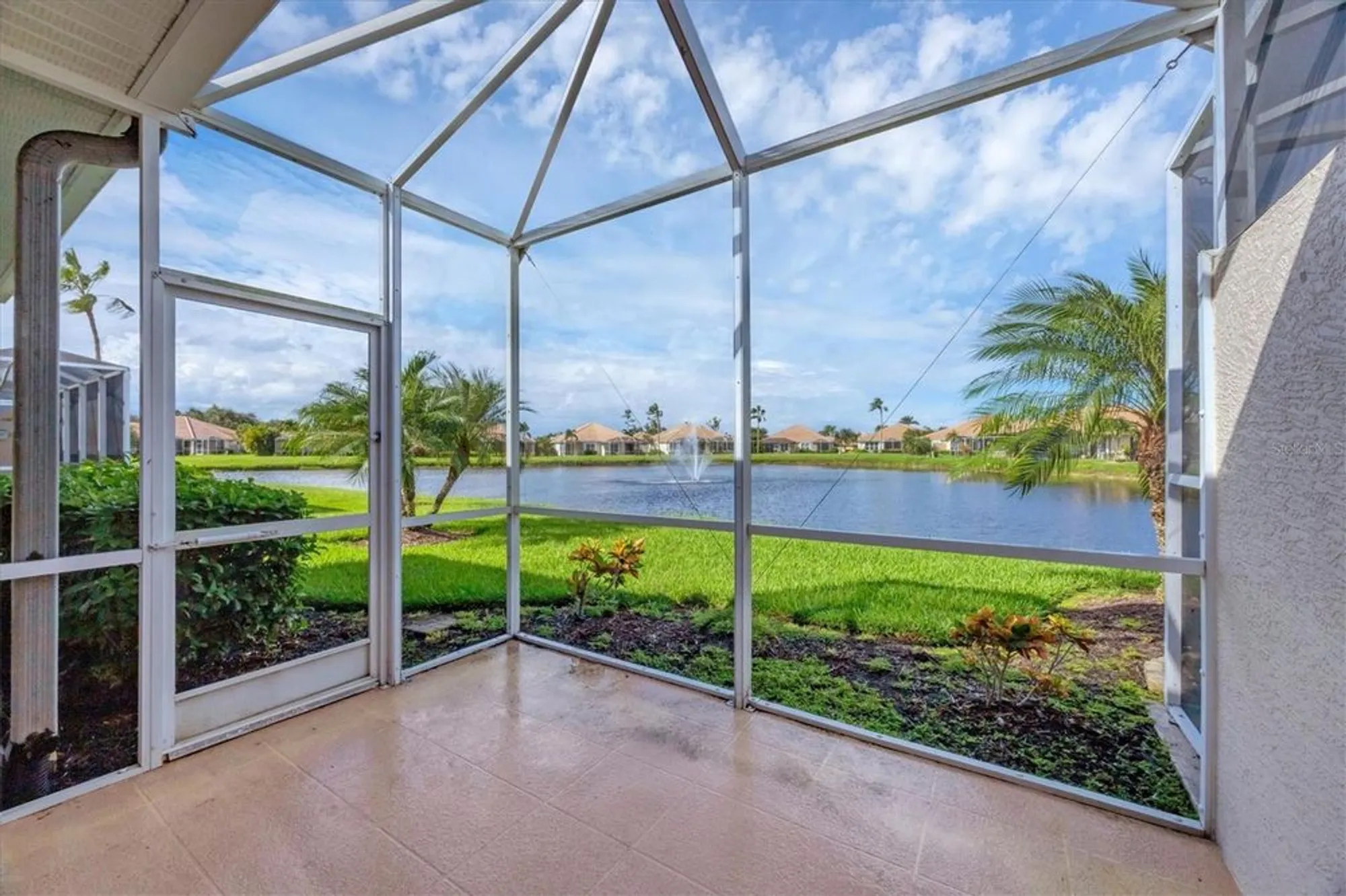 Property Slideshow image 31 of 76 | 4924 whispering oaks dr, North Port, FL, 34287