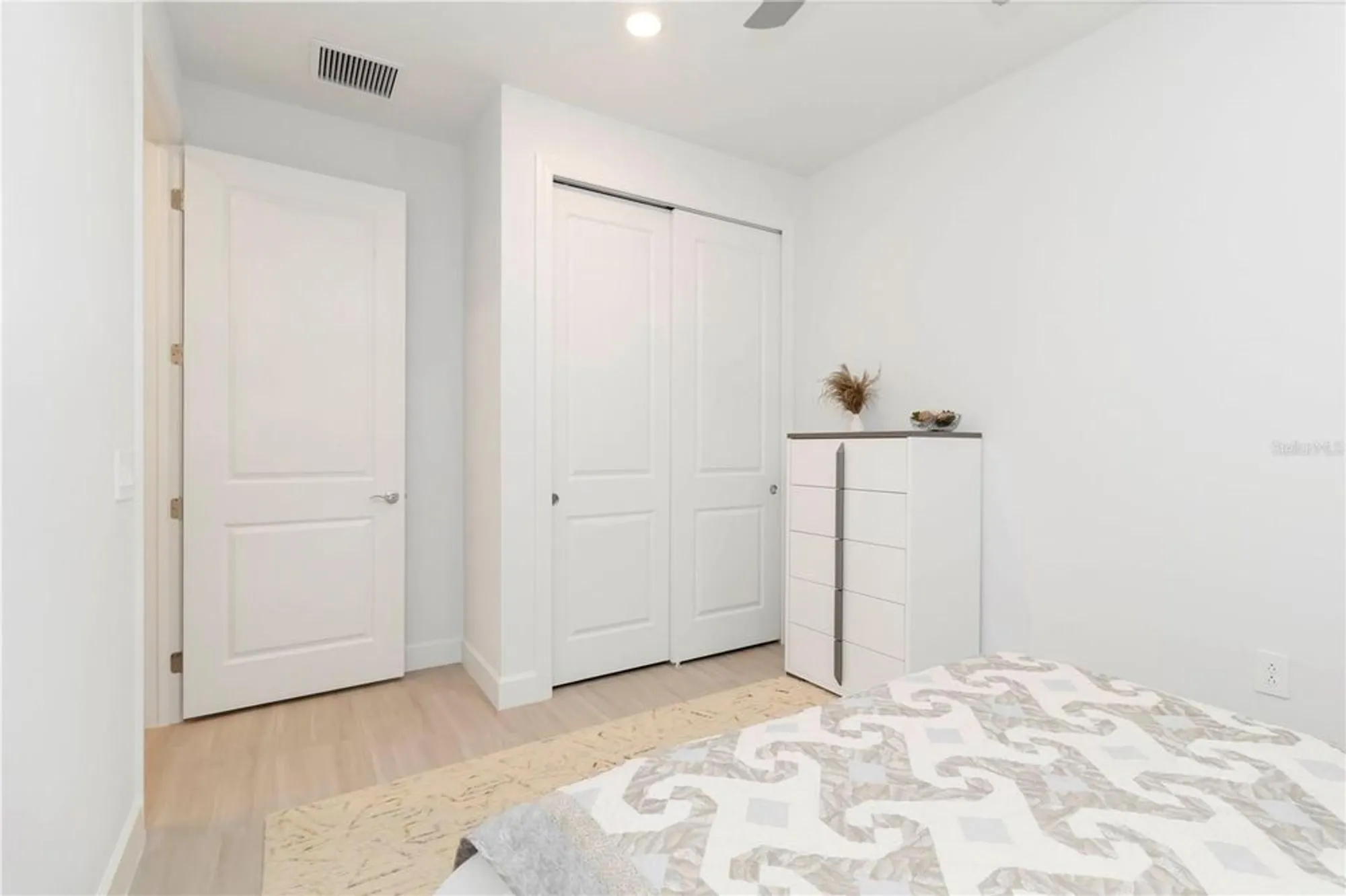 Property Slideshow image 41 of 79 | 7758 summerland cv, Bradenton, FL, 34202