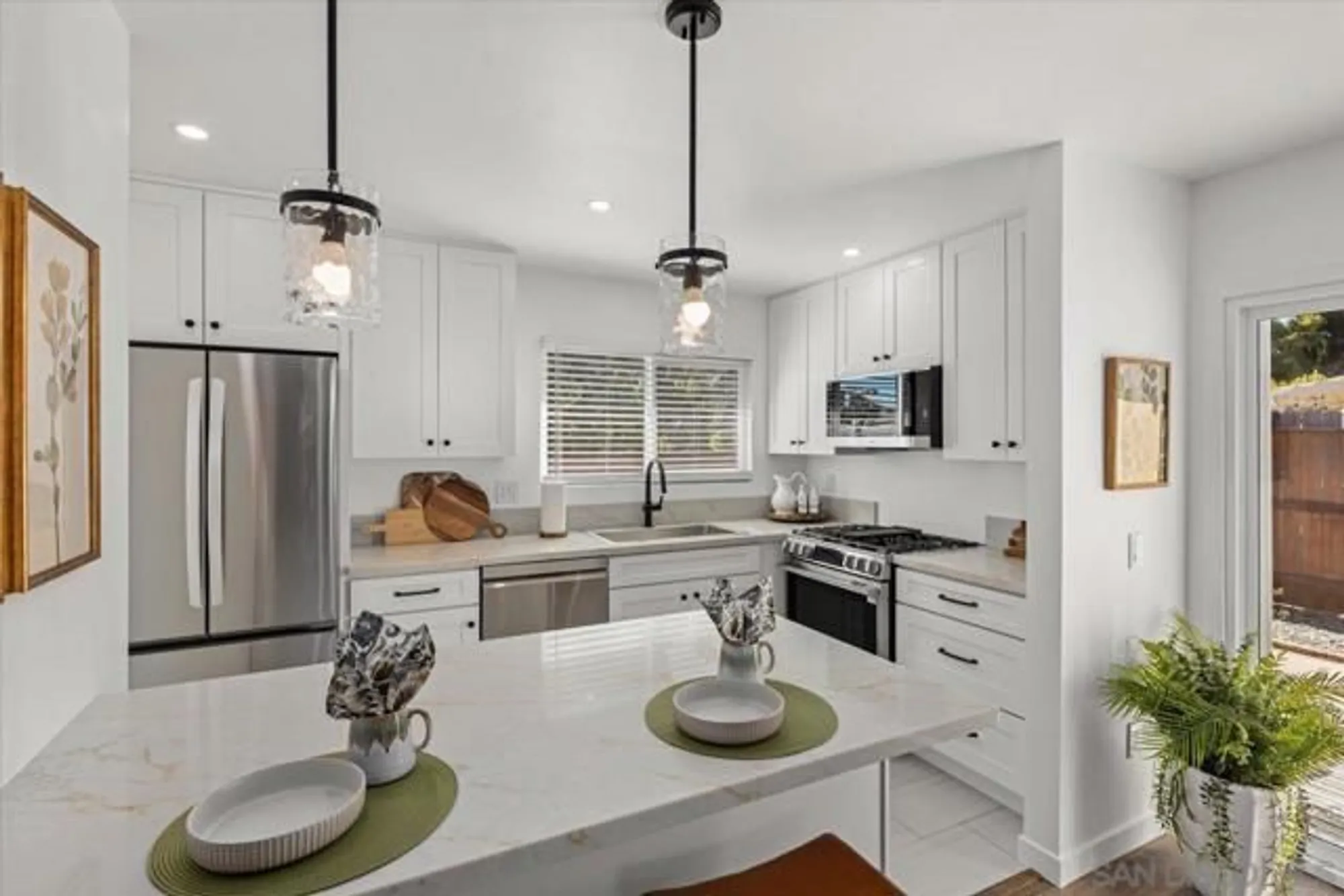 Property Slideshow image 12 of 32 | 4617 westridge dr, Oceanside, CA, 92056