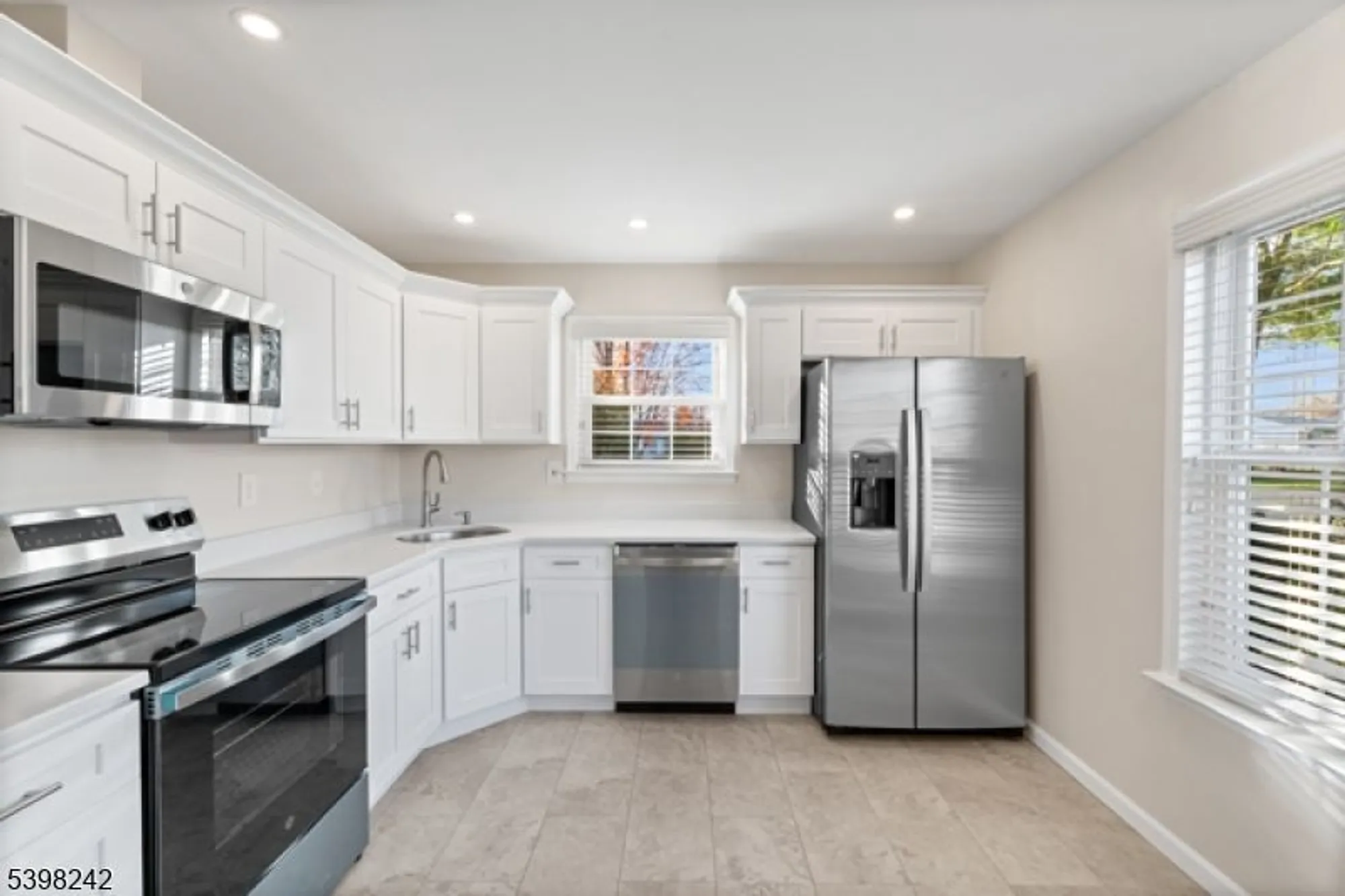 Property Slideshow image 16 of 32 | 18 benjamin franklin dr, Monroe Twp., NJ, 08831