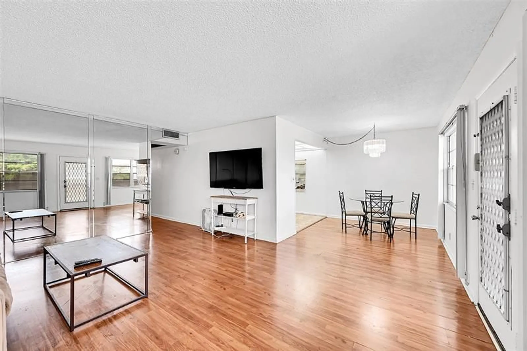 Property Slideshow image 1 of 27 | 1901 bermuda cir l3, Coconut Creek, FL, 33066