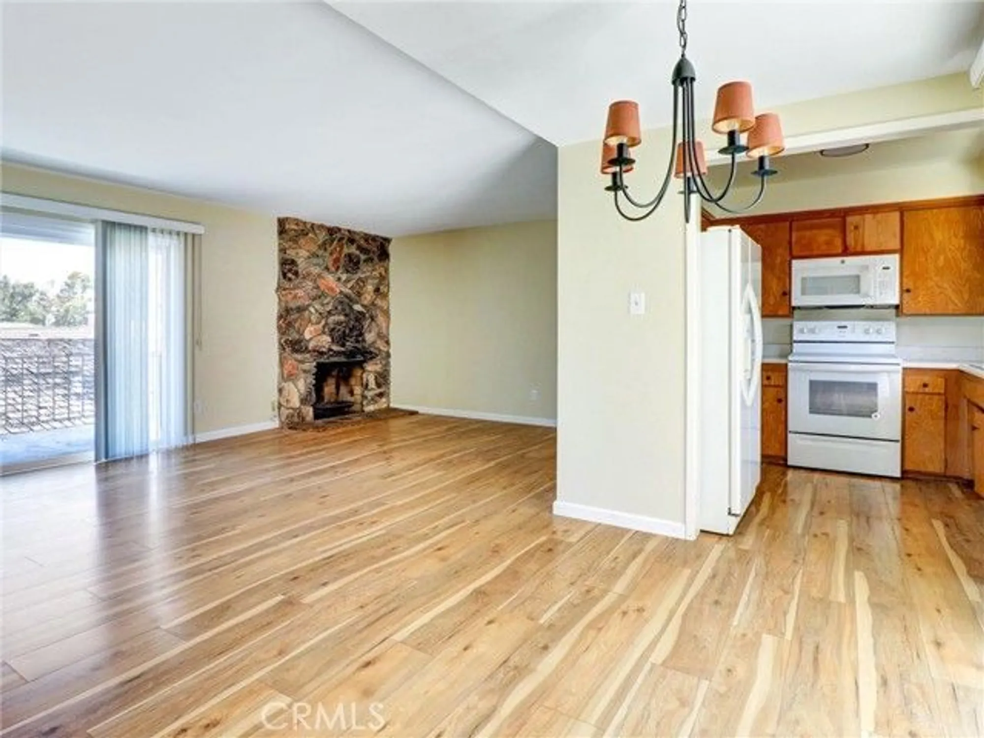 Property Slideshow image 9 of 41 | 22627 nadine cir b, Torrance, CA, 90505