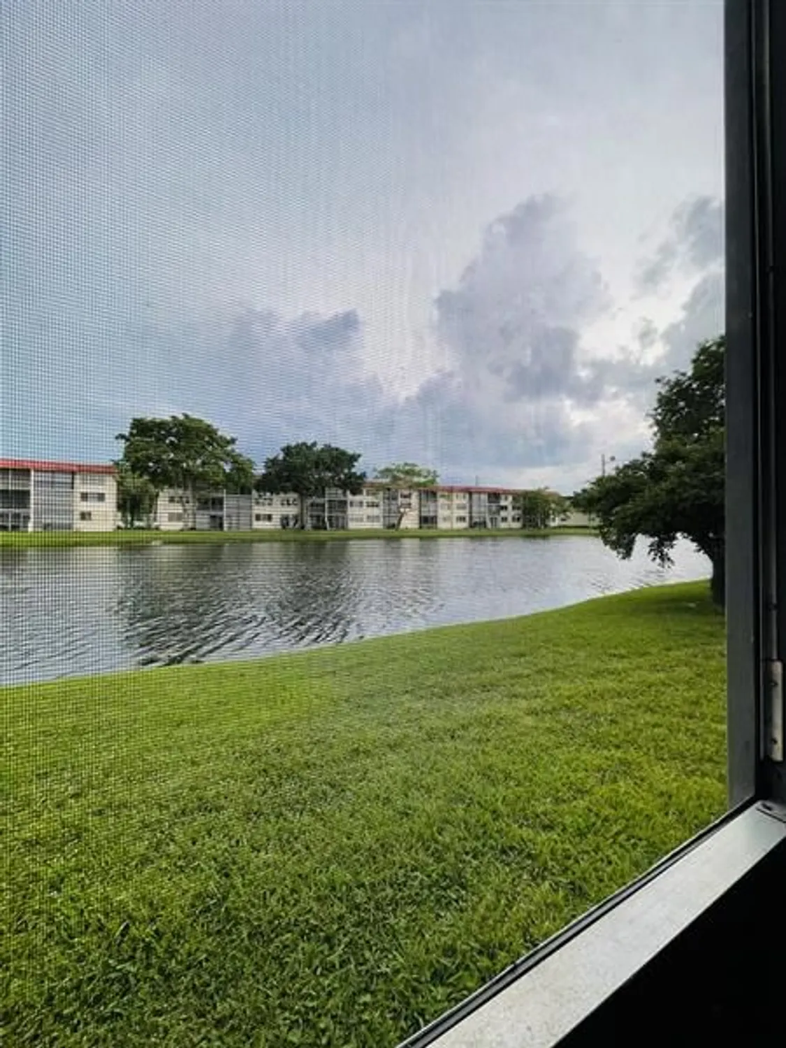 Property Slideshow image 21 of 99 | 361 s hollybrook dr 103, Pembroke Pines, FL, 33025