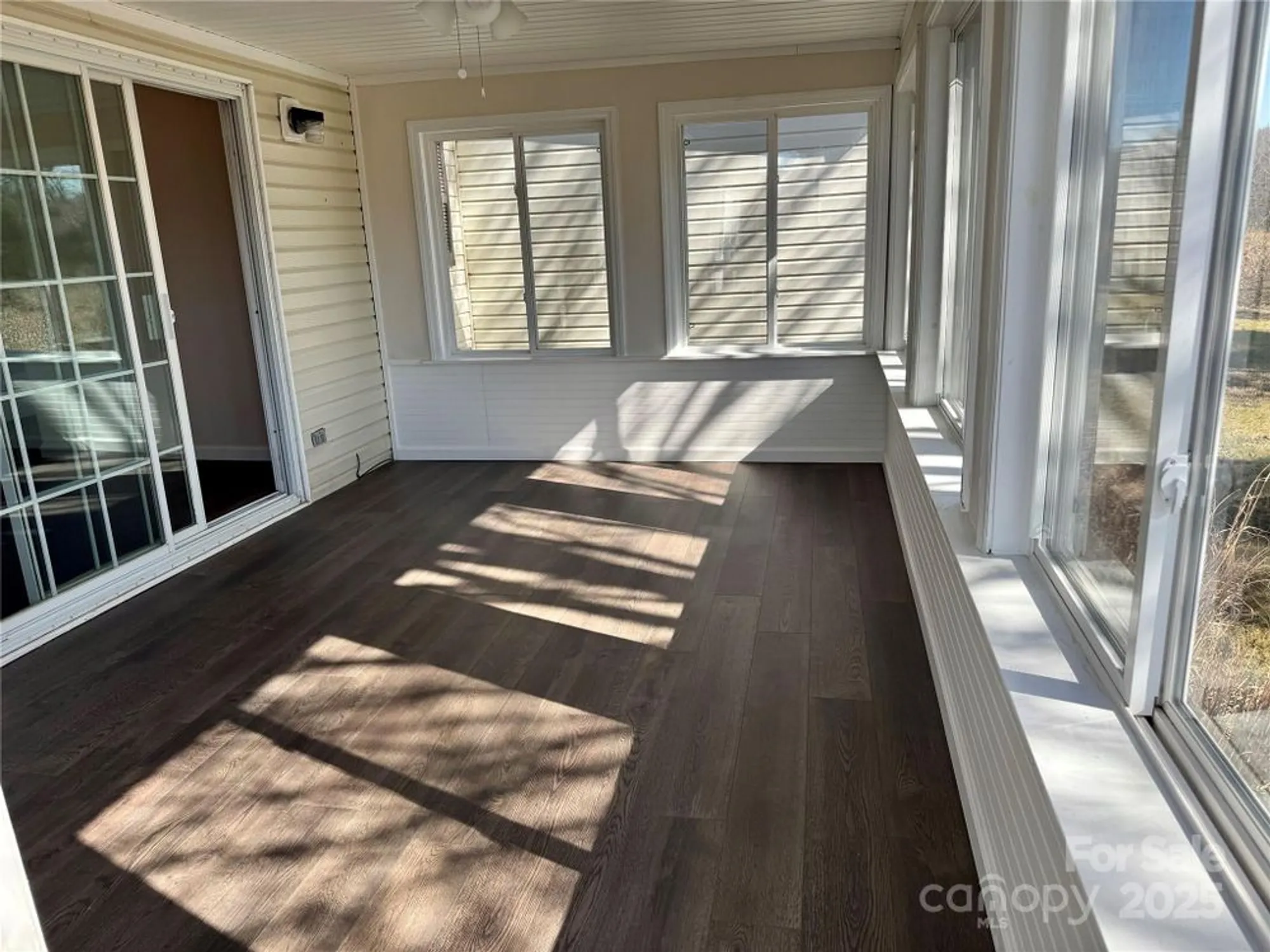 Property Slideshow image 20 of 26 | 436 riverwind dr, Hendersonville, NC, 28739