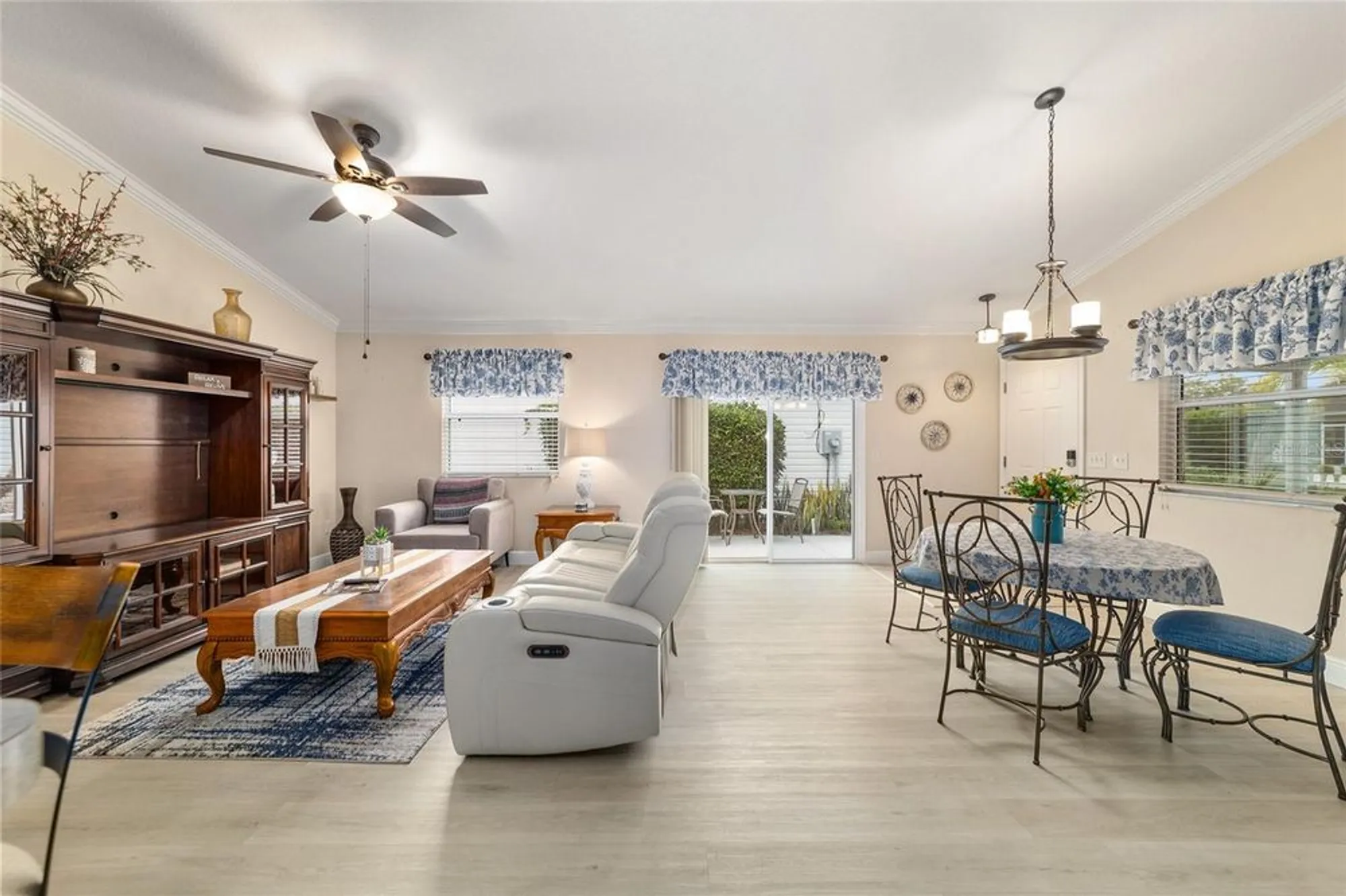 Property Slideshow image 16 of 51 | 2237 jetta way, The Villages, FL, 32162