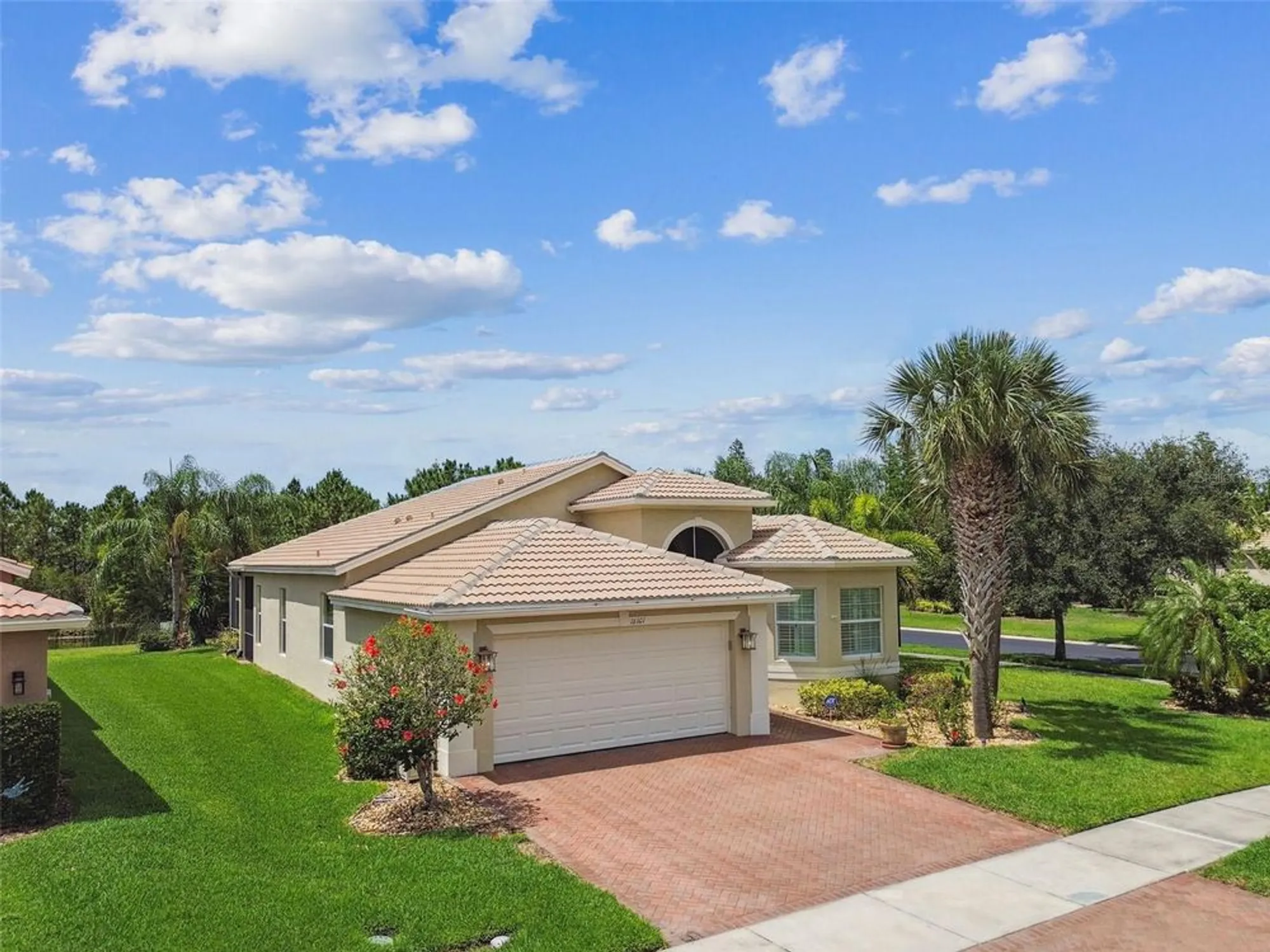 Property Slideshow image 57 of 100 | 16101 cape coral dr, Wimauma, FL, 33598