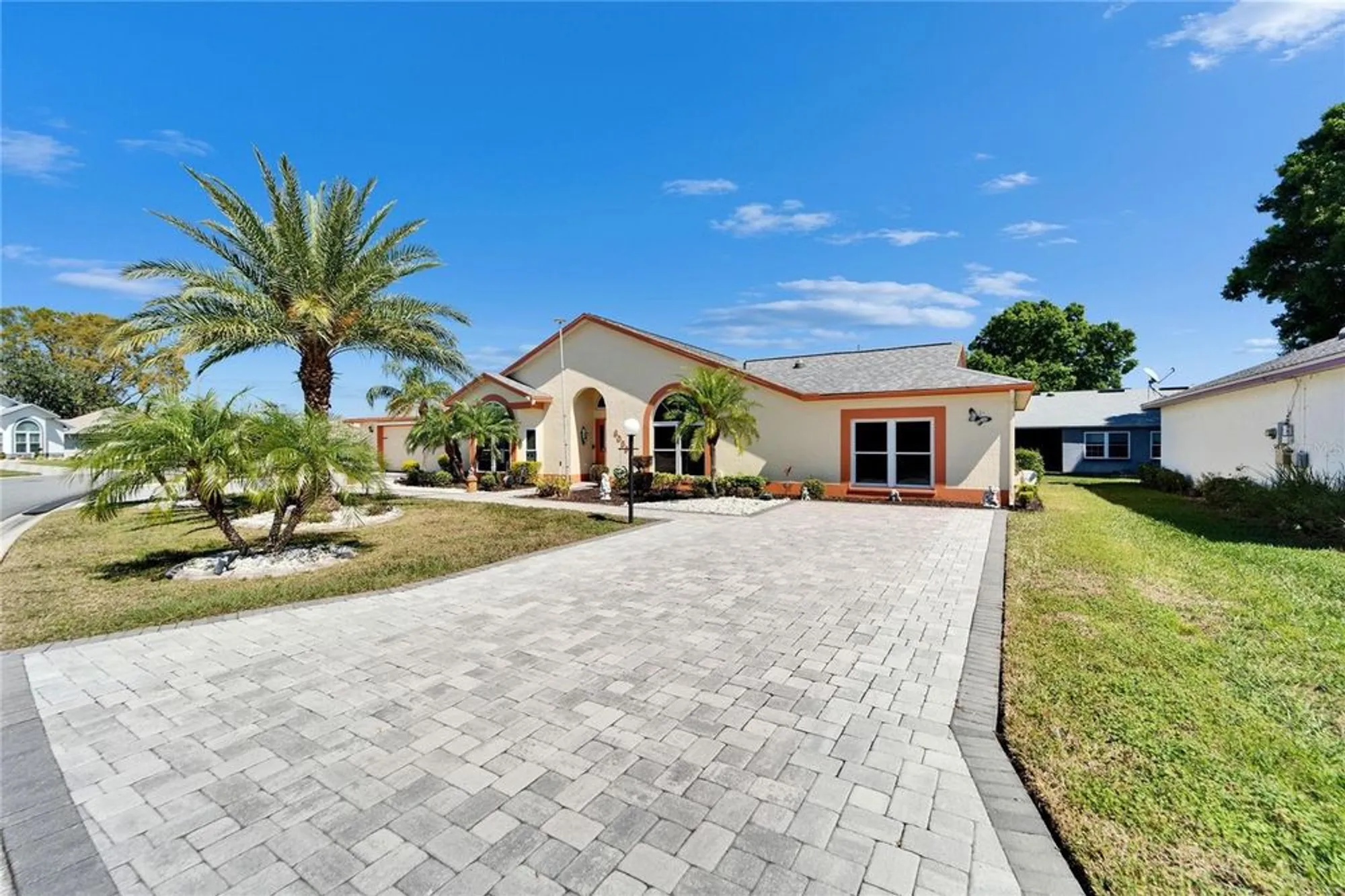 Property Slideshow image 4 of 90 | 6059 condor dr, Lakeland, FL, 33809