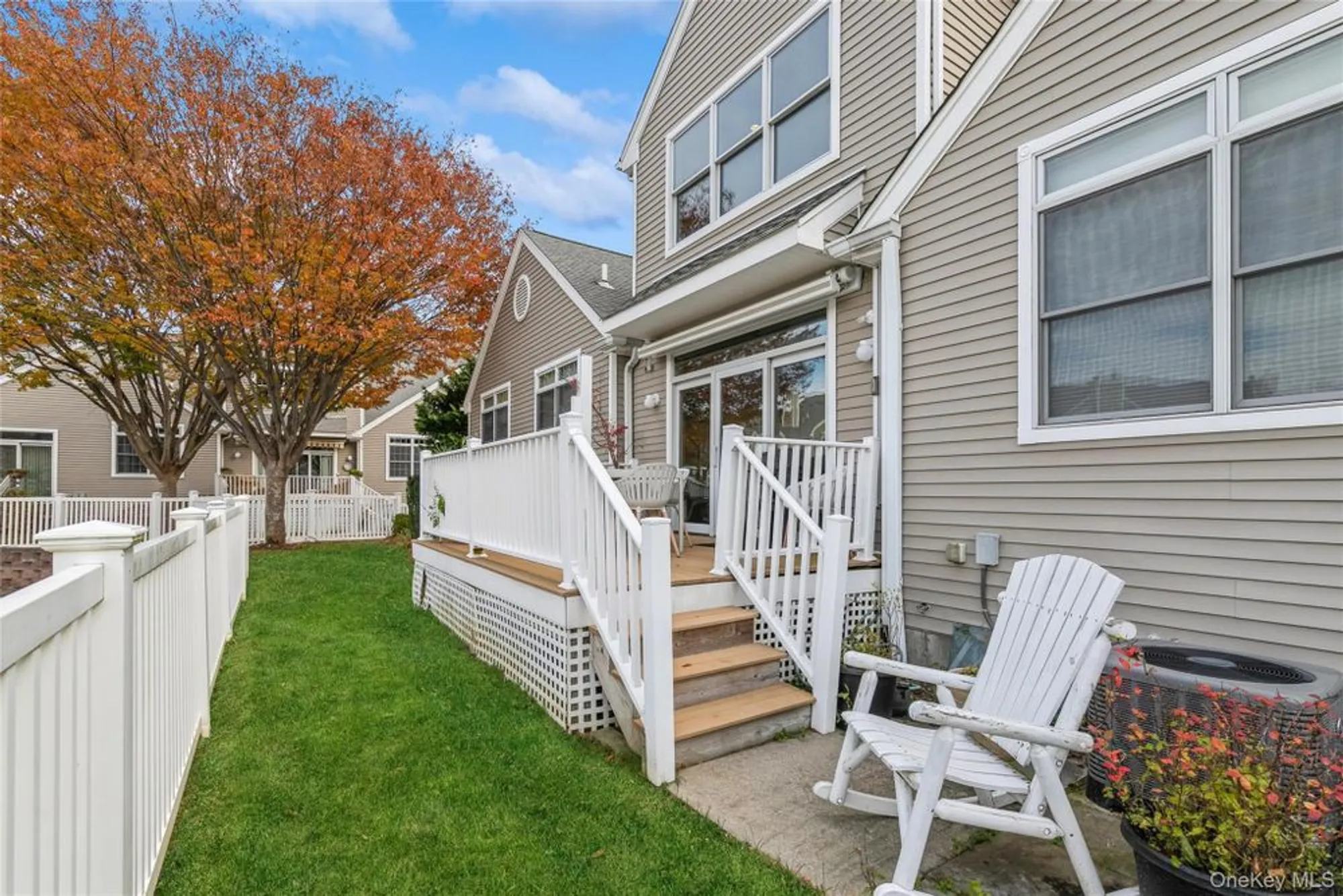 Property Slideshow image 29 of 44 | 95 cove ln, East Setauket, NY, 11733