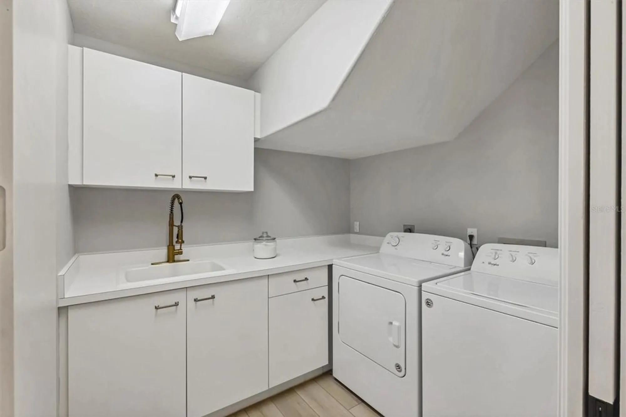 Property Slideshow image 41 of 71 | 1703 starling dr # 1703, Sarasota, FL, 34231