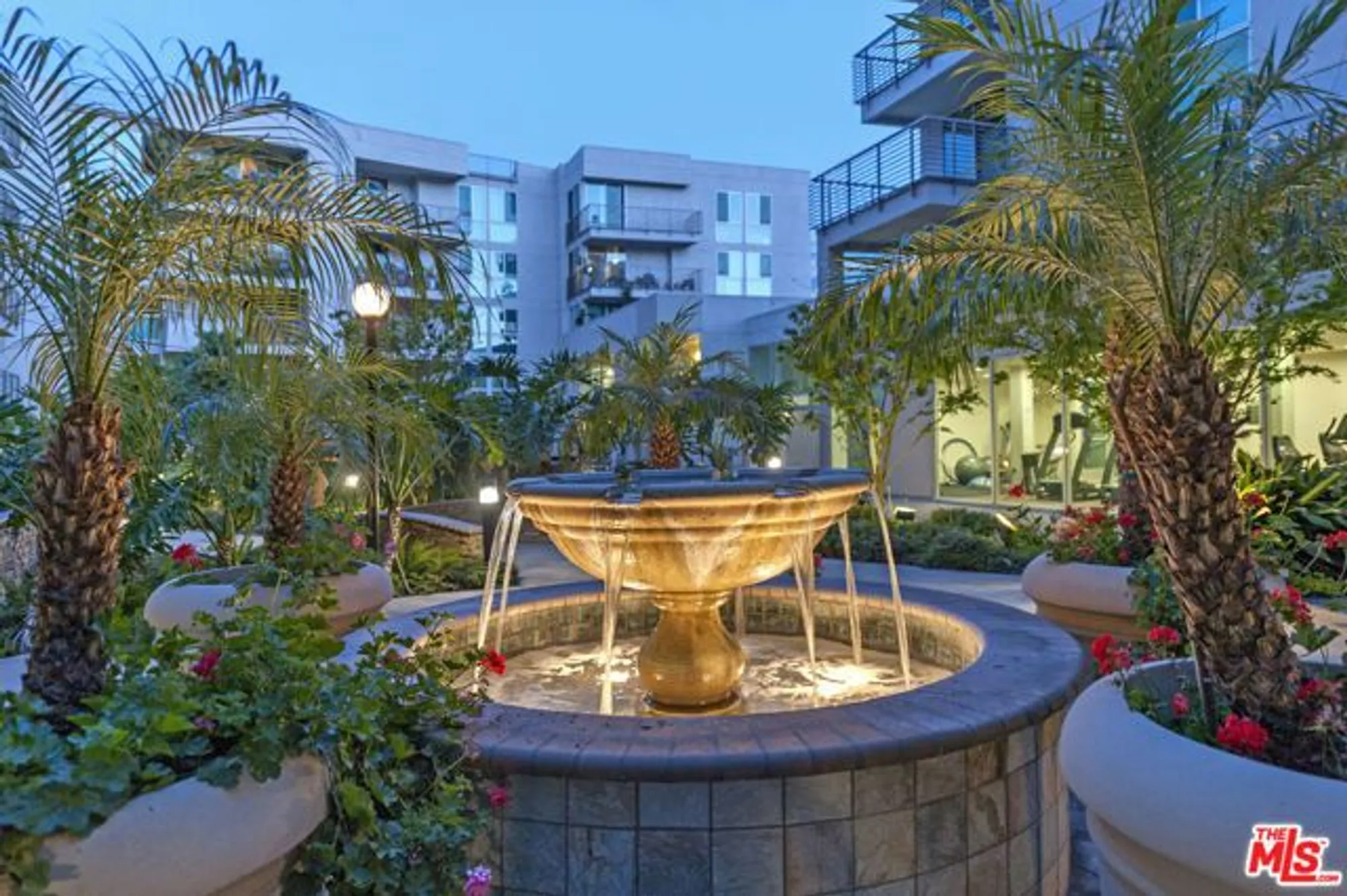 Property Slideshow image 26 of 35 | 267 s san pedro st 621, Los Angeles, CA, 90012