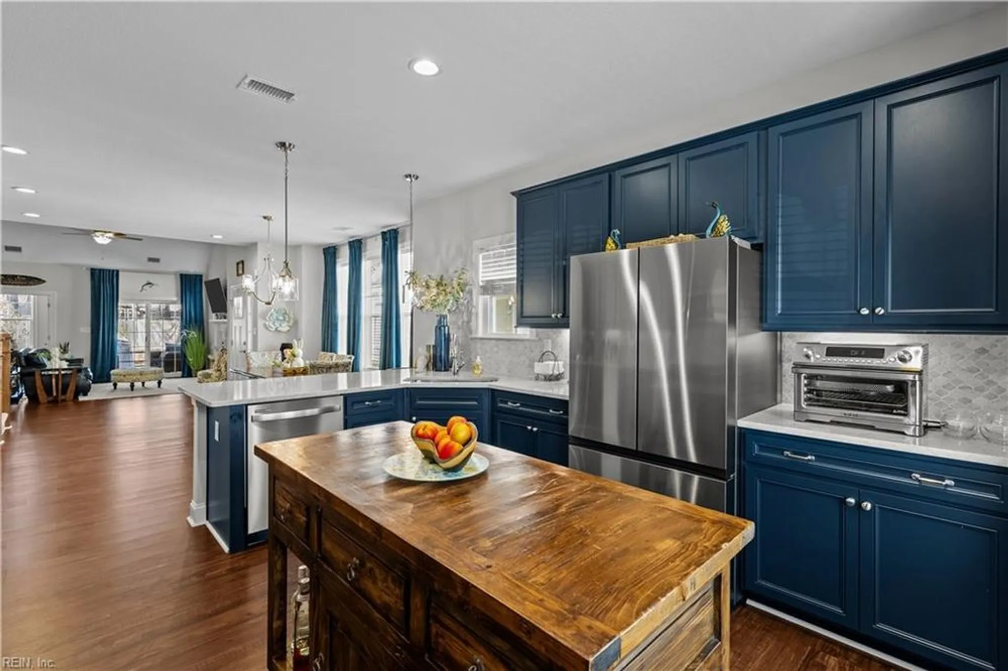 Property Slideshow image 13 of 50 | 4650 longleaf pl, Chesapeake, VA, 23321