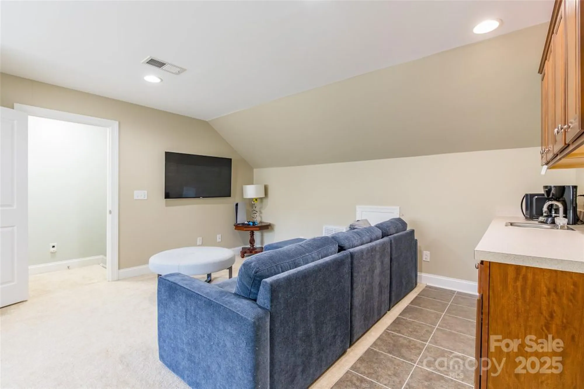 Property Slideshow image 25 of 36 | 3547 south bank ct, Matthews, NC, 28105