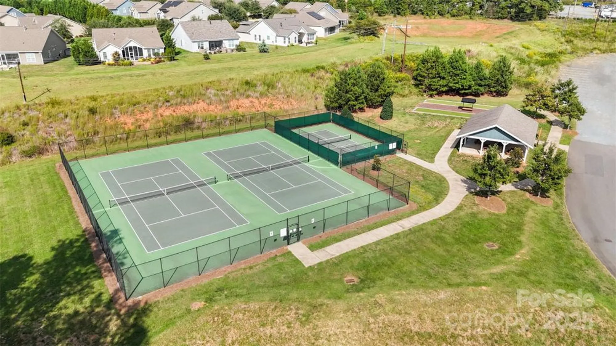 Property Slideshow image 31 of 36 | 8708 artesa mill ln, Charlotte, NC, 28214