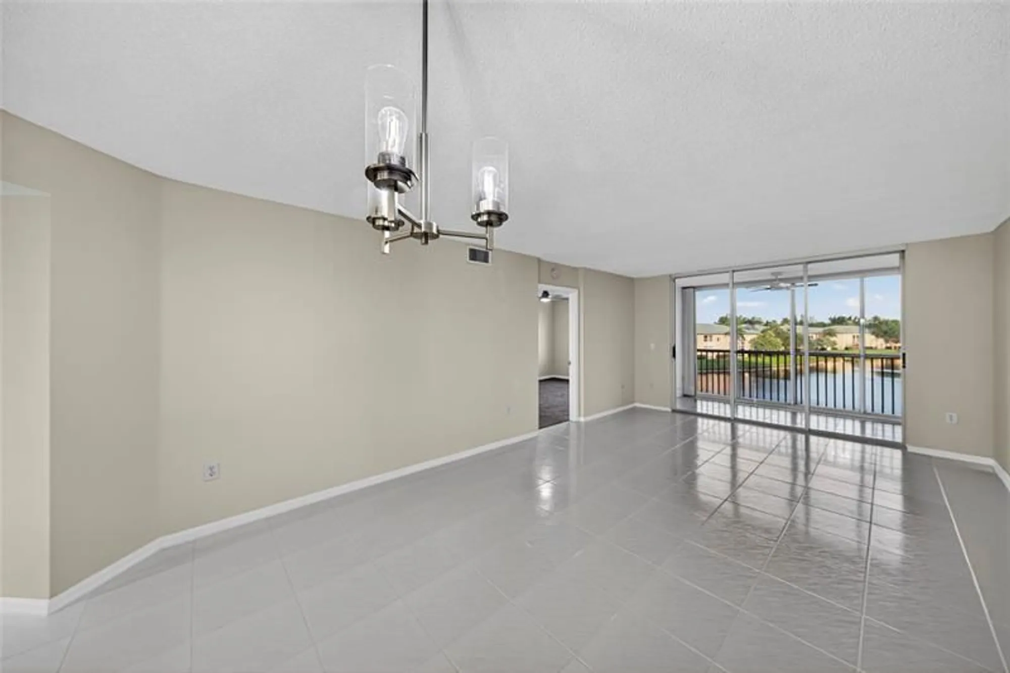 Property Slideshow image 23 of 39 | 7882 trent dr 310, Tamarac, FL, 33321