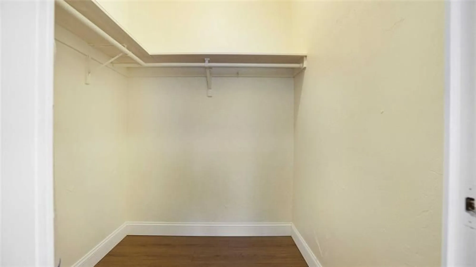 Property Slideshow image 19 of 49 | 3333 ne 34th st 109, Fort Lauderdale, FL, 33308