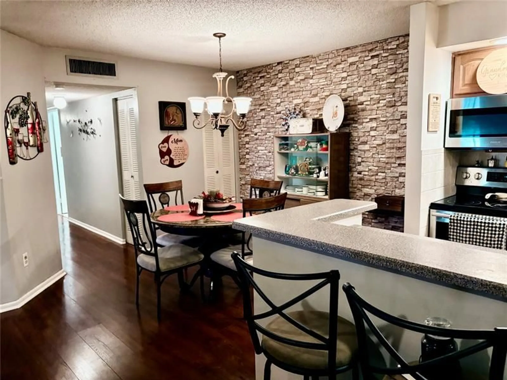 Property Slideshow image 2 of 14 | 9754 n belfort cir # 9754, Tamarac, FL, 33321