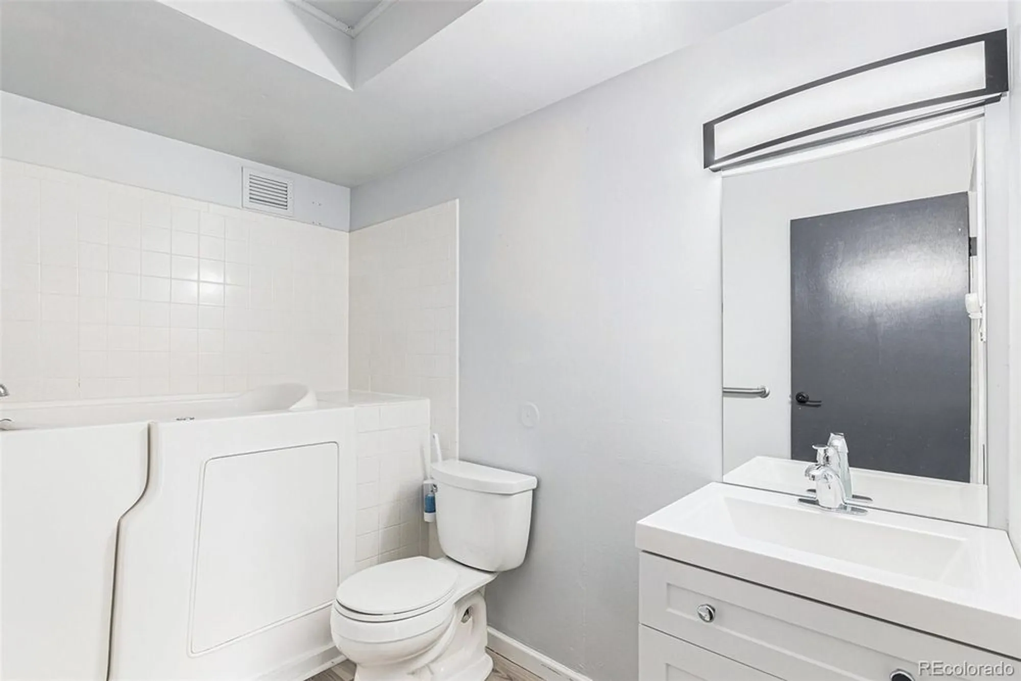 Property Slideshow image 7 of 24 | 13606 e bates ave apt 109, Aurora, CO, 80014