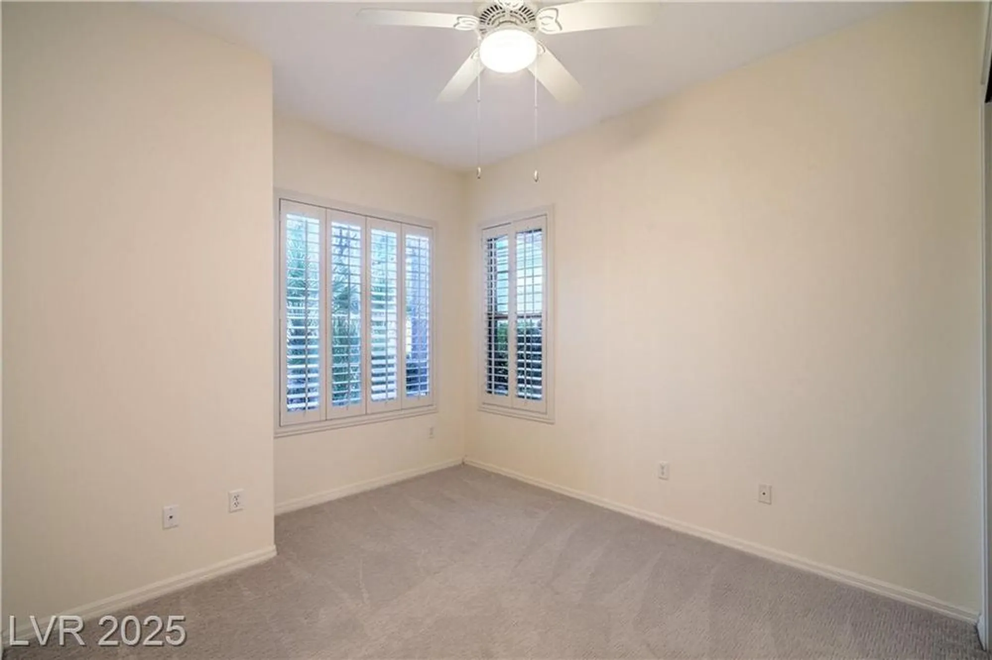Property Slideshow image 33 of 65 | 2170 peyten park st, Henderson, NV, 89052