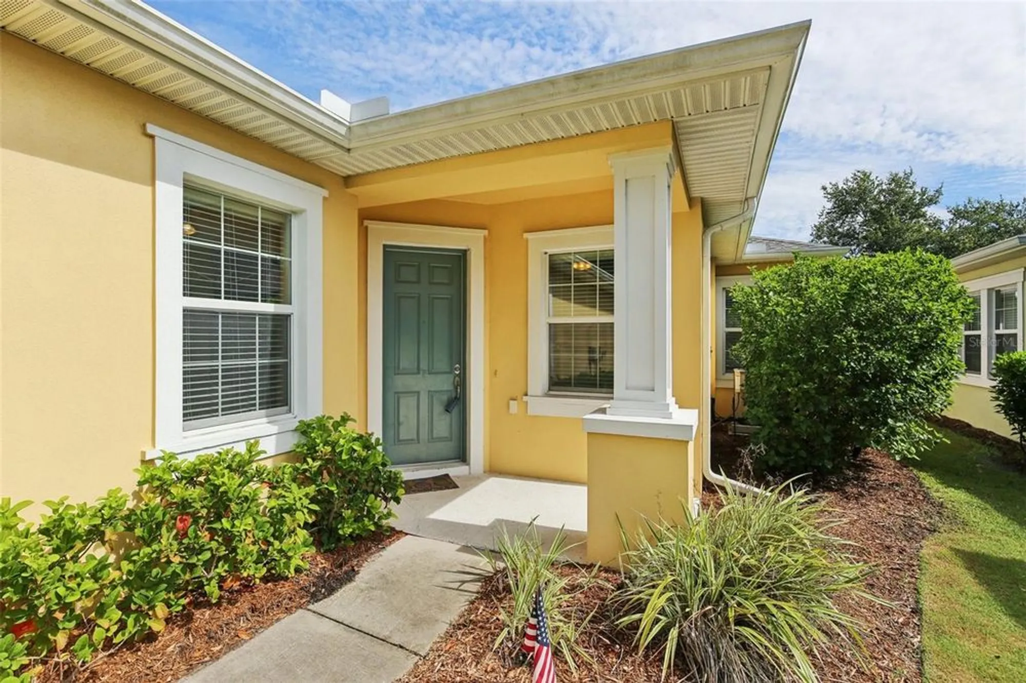 Property Slideshow image 25 of 35 | 221 sunset crest ct, Apollo Beach, FL, 33572