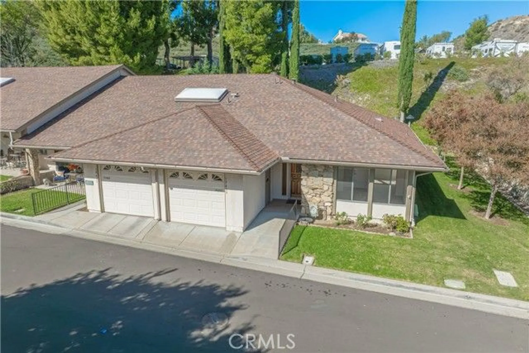 Property Slideshow image 1 of 51 | 19433 oak crossing rd, Newhall, CA, 91321