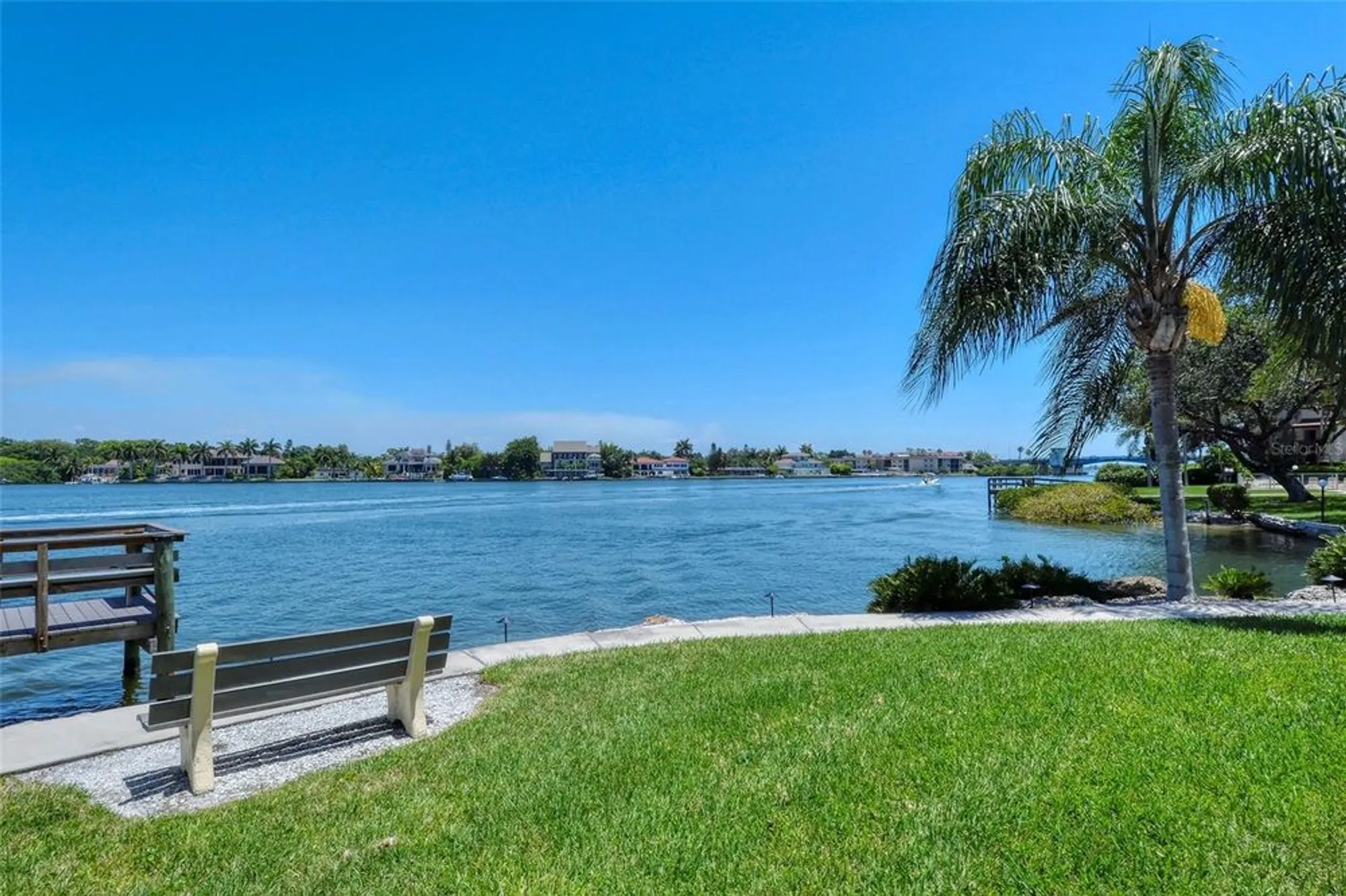 Property Slideshow image 66 of 90 | 1300 n portofino dr apt 305, Sarasota, FL, 34242
