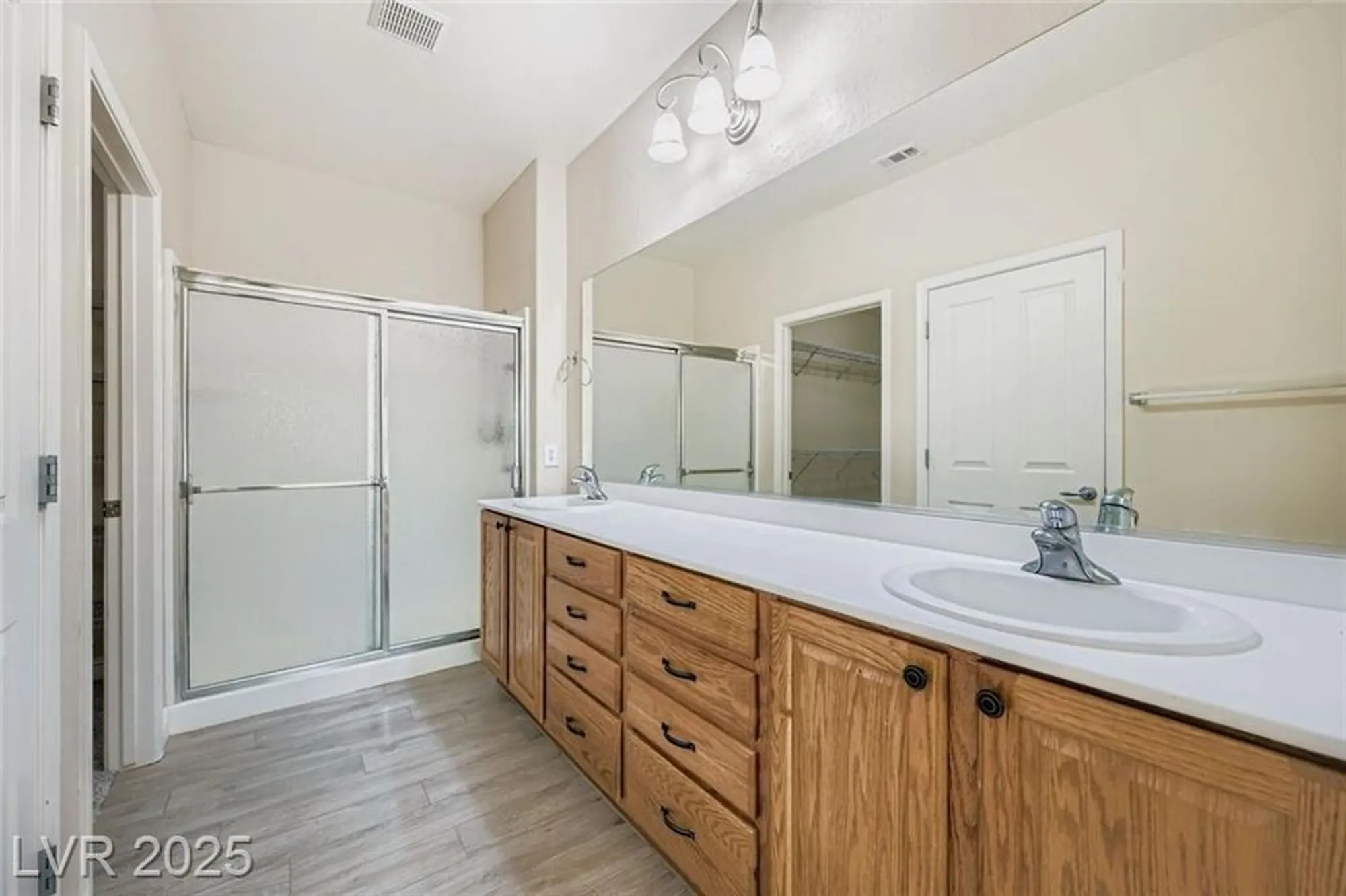 Property Slideshow image 17 of 35 | 2559 moonlight valley ave, Henderson, NV, 89044