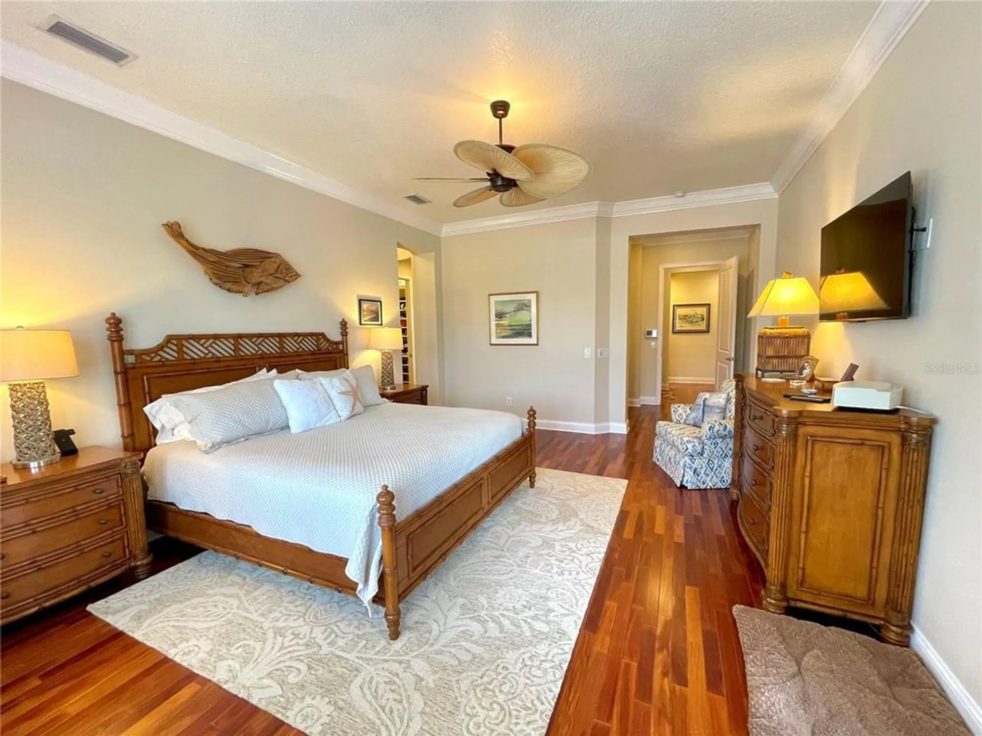 Property Slideshow image 21 of 45 | 703 islebay dr, Apollo Beach, FL, 33572