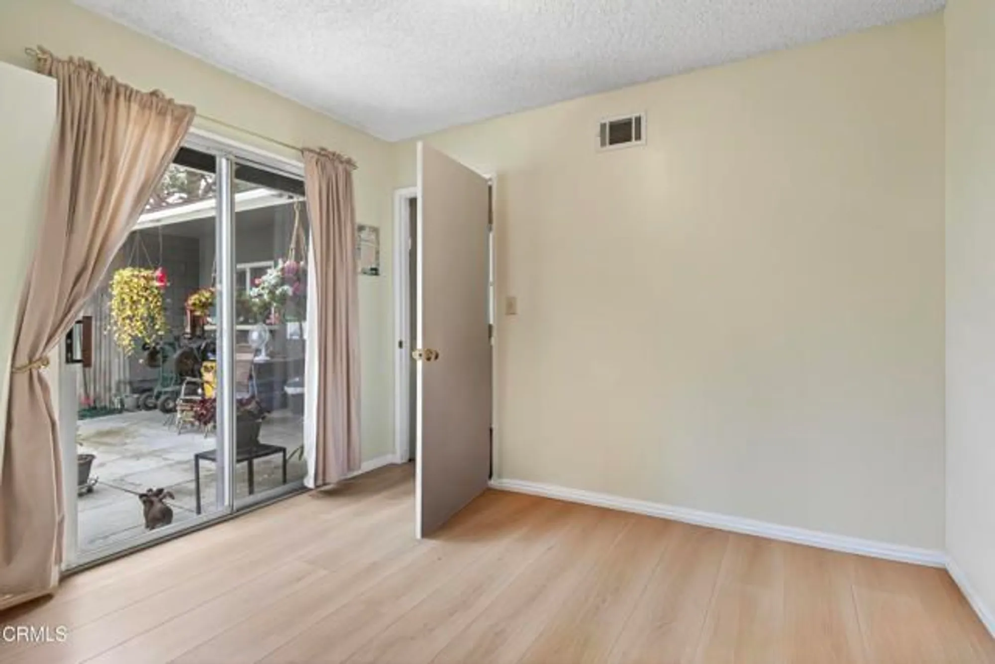 Property Slideshow image 31 of 40 | 117 w channel islands blvd, Port Hueneme, CA, 93041
