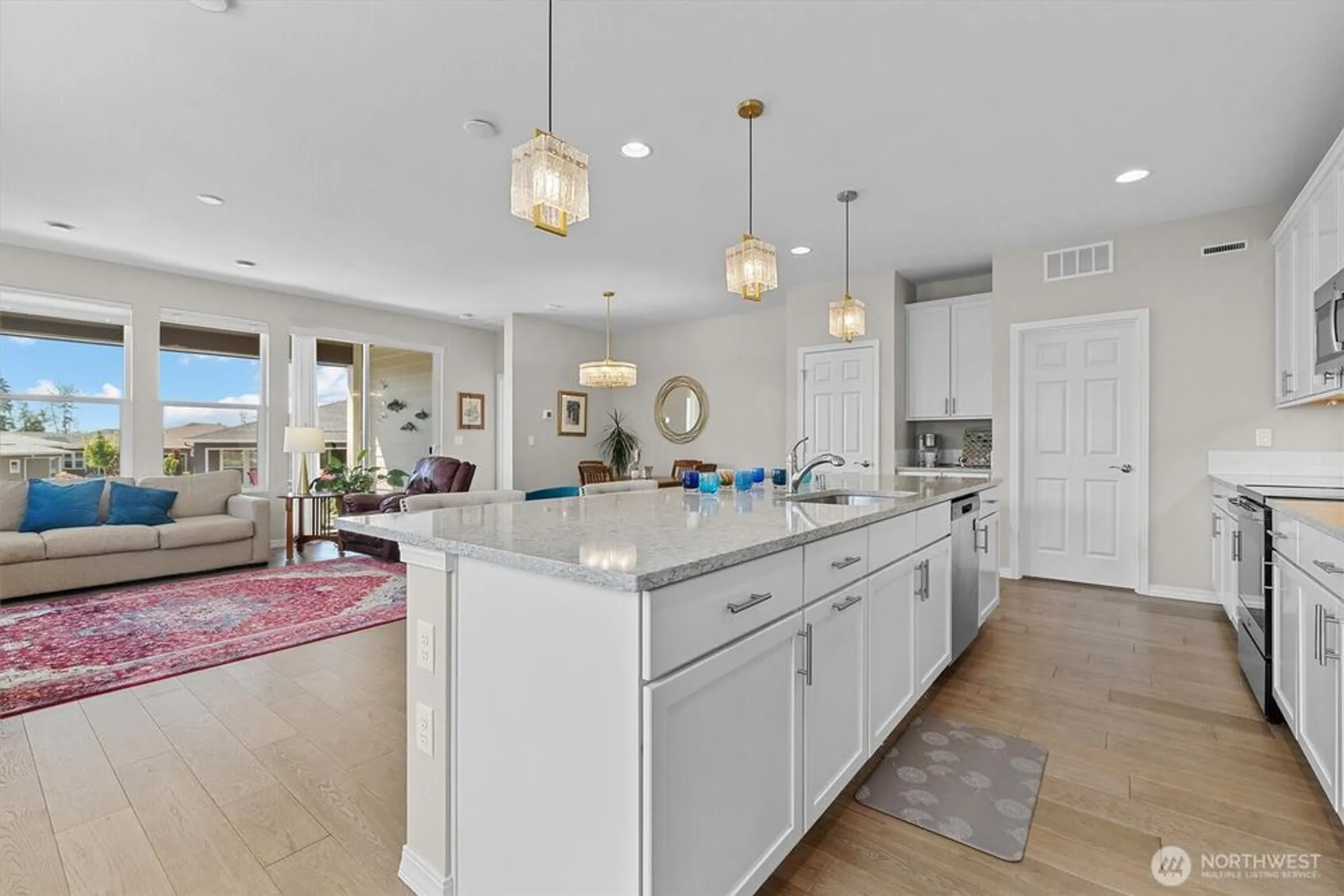 Property Slideshow image 12 of 35 | 15116 183rd ave e unit e, Bonney Lake, WA, 98391