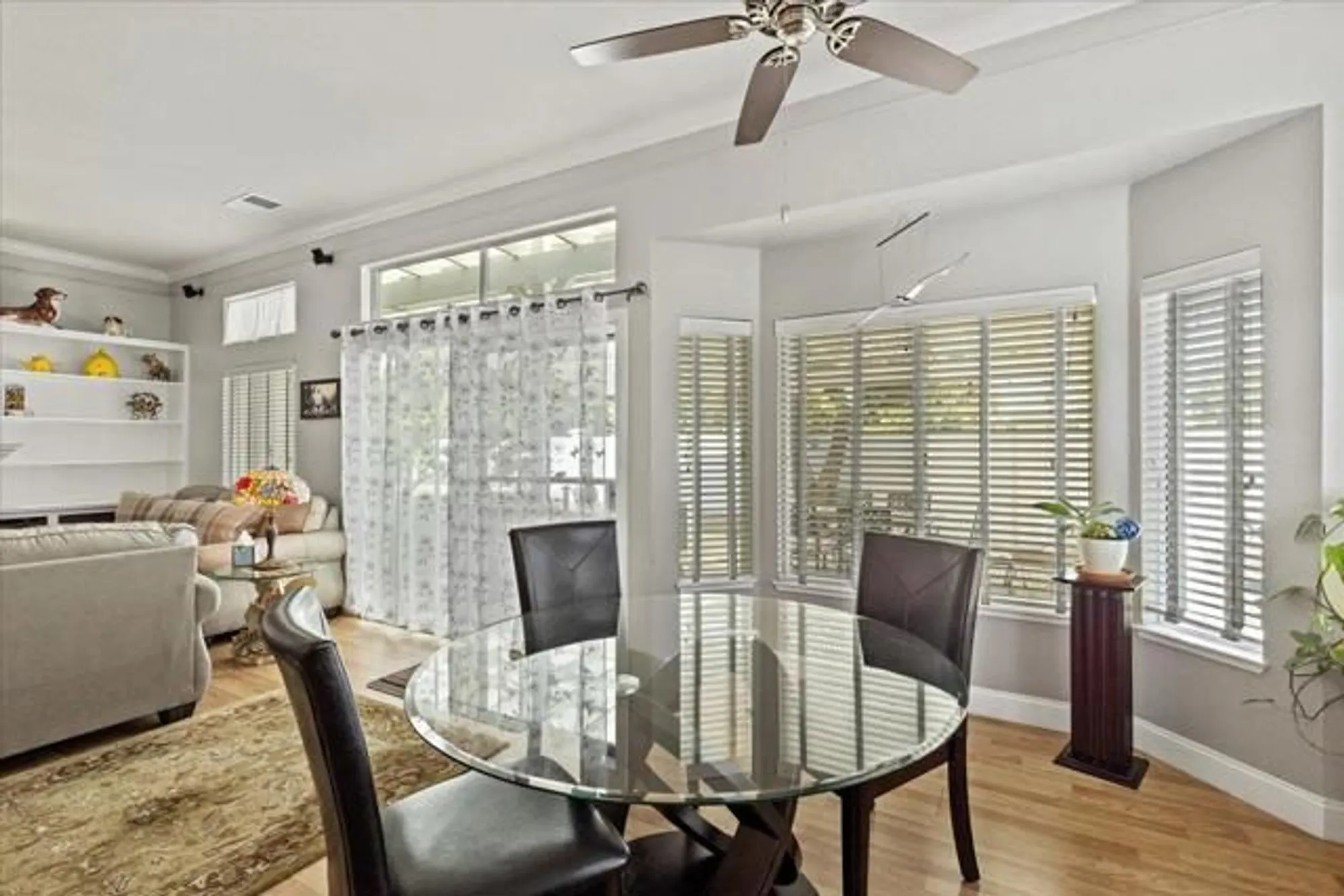 Property Slideshow image 13 of 38 | 490 chesapeake ter, Brentwood, CA, 94513