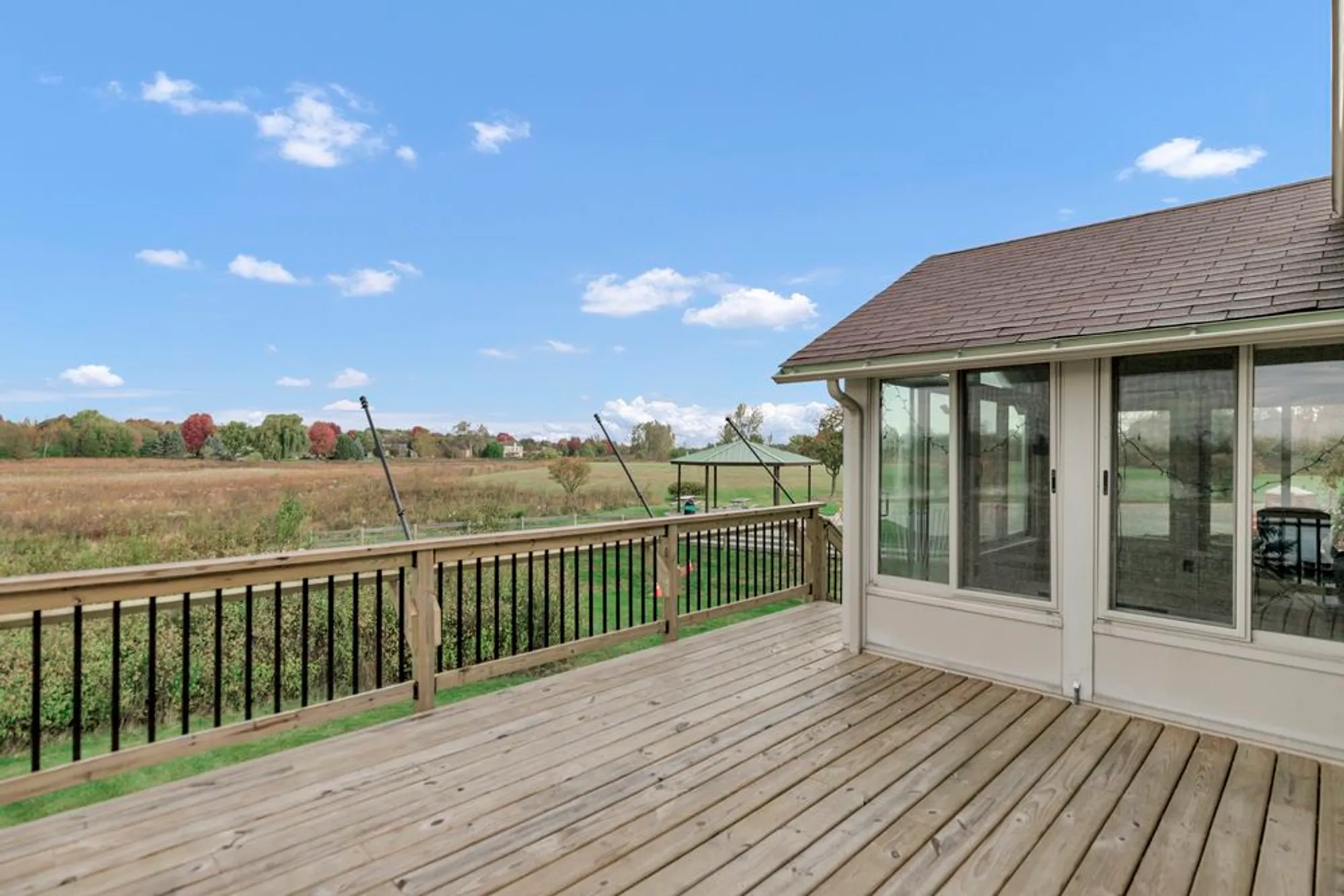 Property Slideshow image 14 of 71 | 2660 harnish dr, Algonquin, IL, 60102