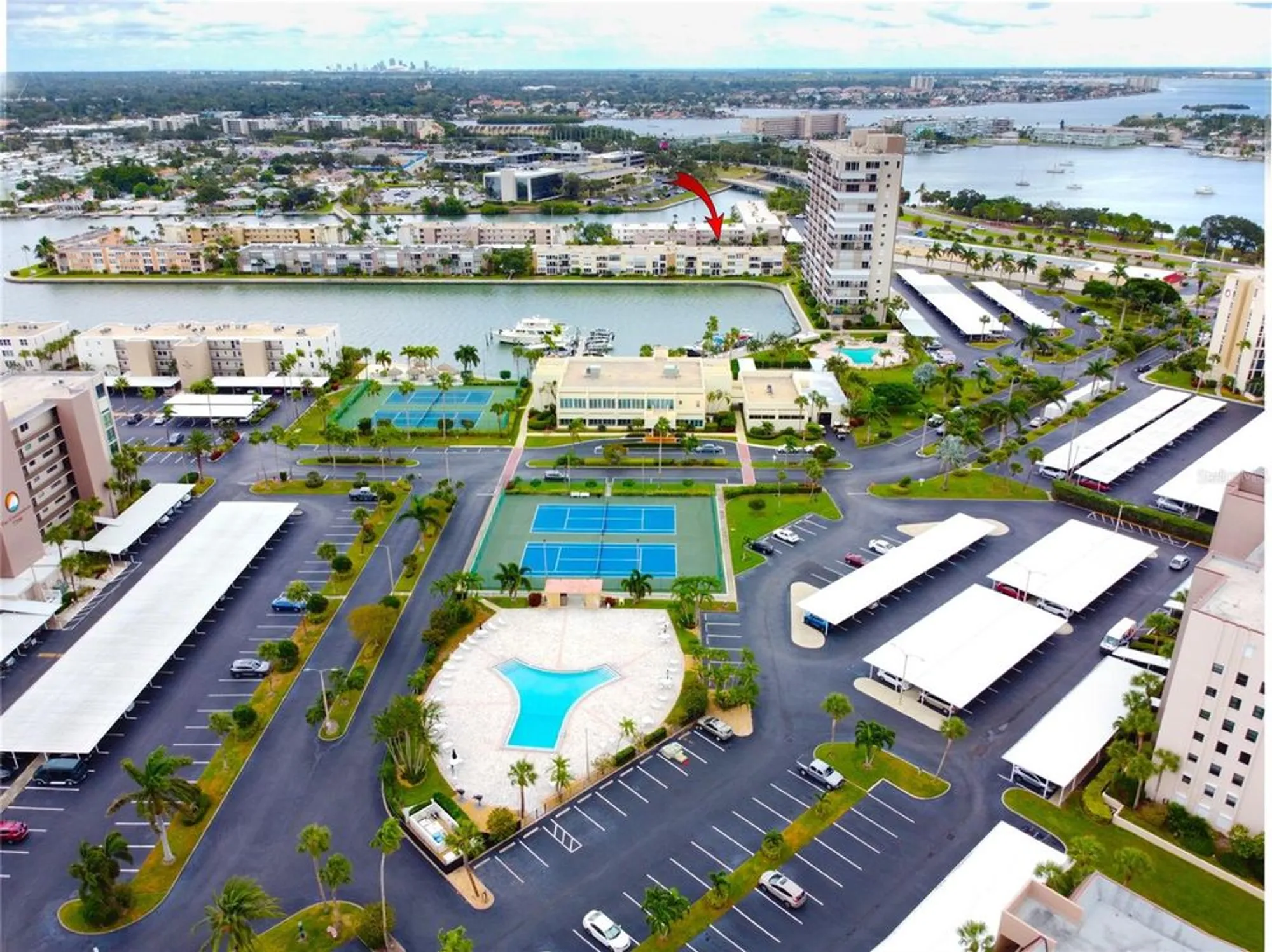 Property Slideshow image 33 of 41 | 7540 bay island dr 251, South Pasadena, FL, 33707