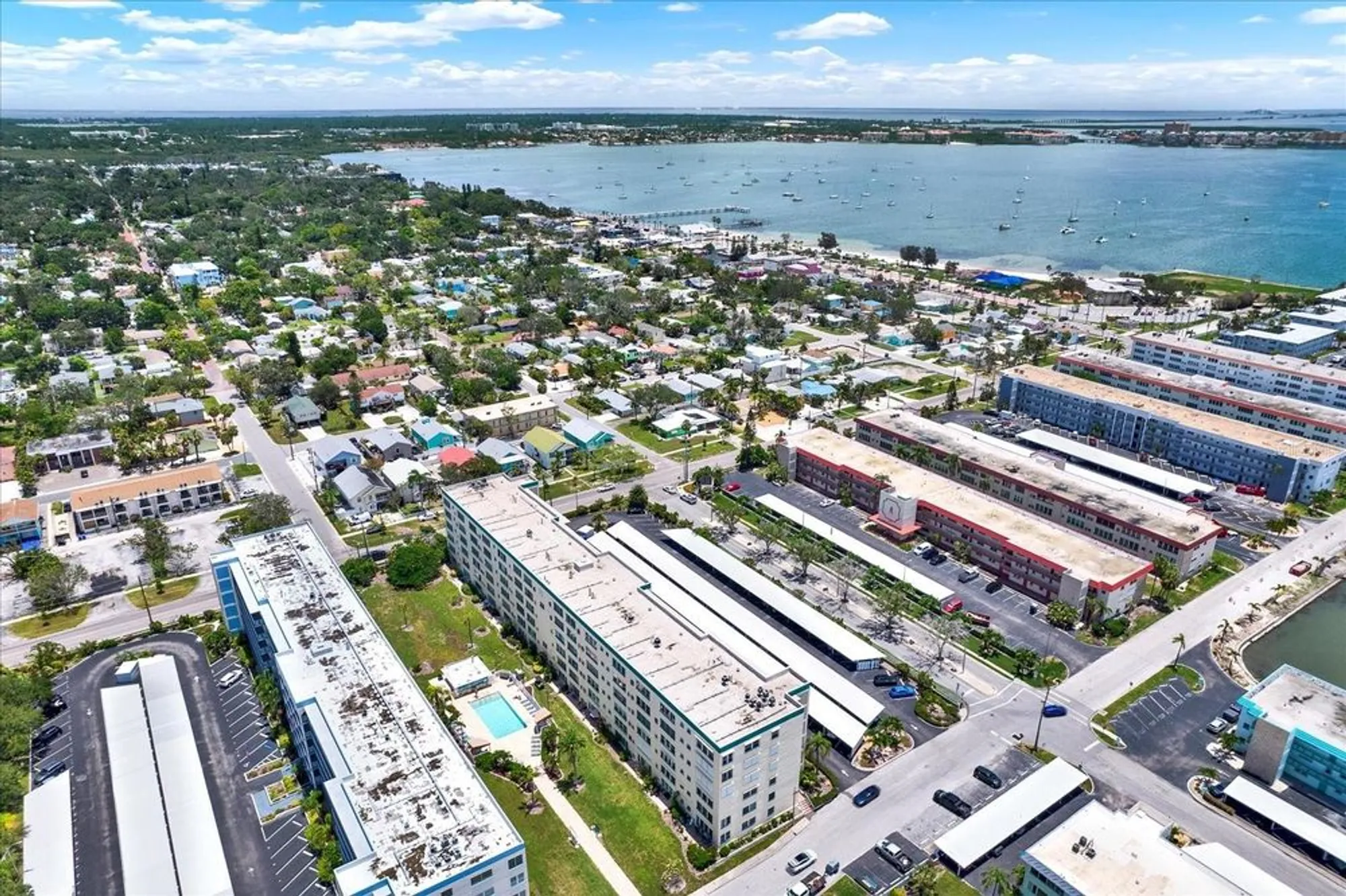 Property Slideshow image 31 of 32 | 2960 59th st 108, Gulfport, FL, 33707