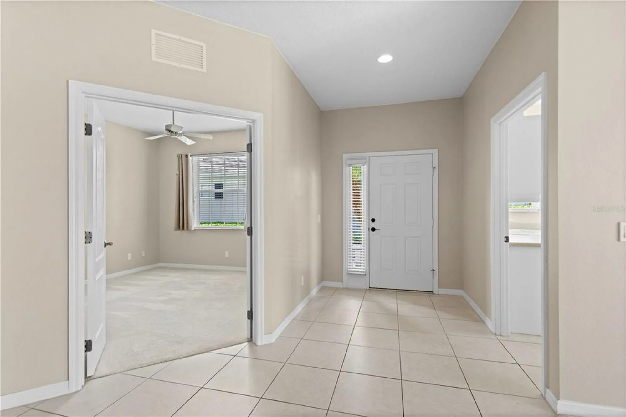 Property Slideshow image 13 of 46 | 1625 monarch dr # 1625, Venice, FL, 34293
