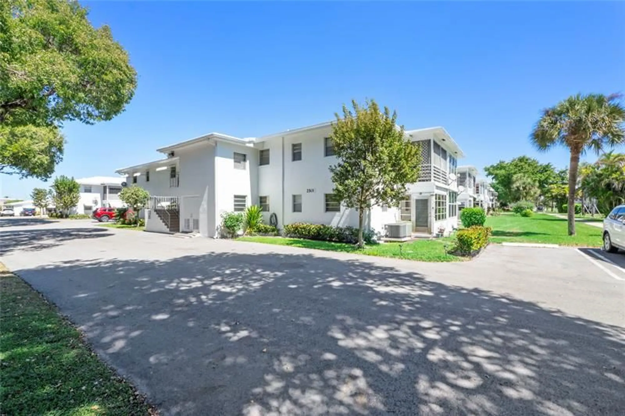 Property Slideshow image 34 of 43 | 2501 w golf blvd 229, Pompano Beach, FL, 33064