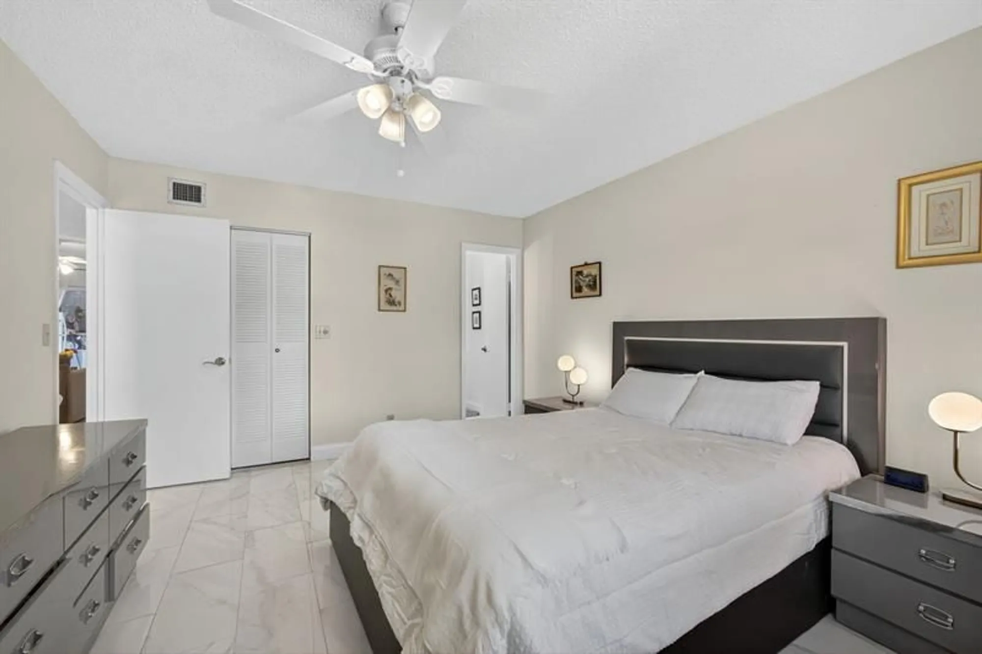 Property Slideshow image 12 of 30 | 224 lake constance dr # 224, West Palm Beach, FL, 33411
