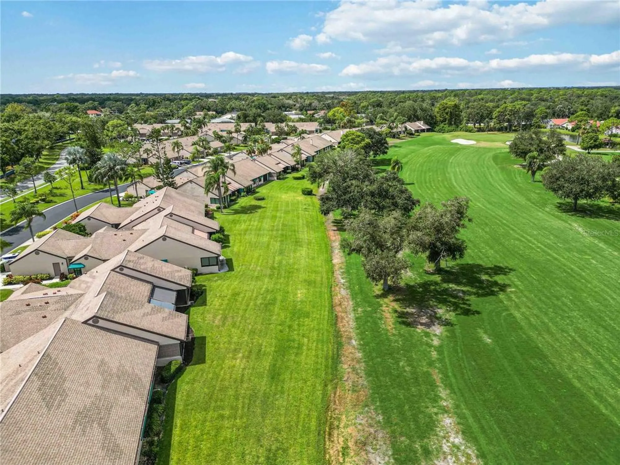 Property Slideshow image 37 of 60 | 6085 clubside dr, Sarasota, FL, 34243