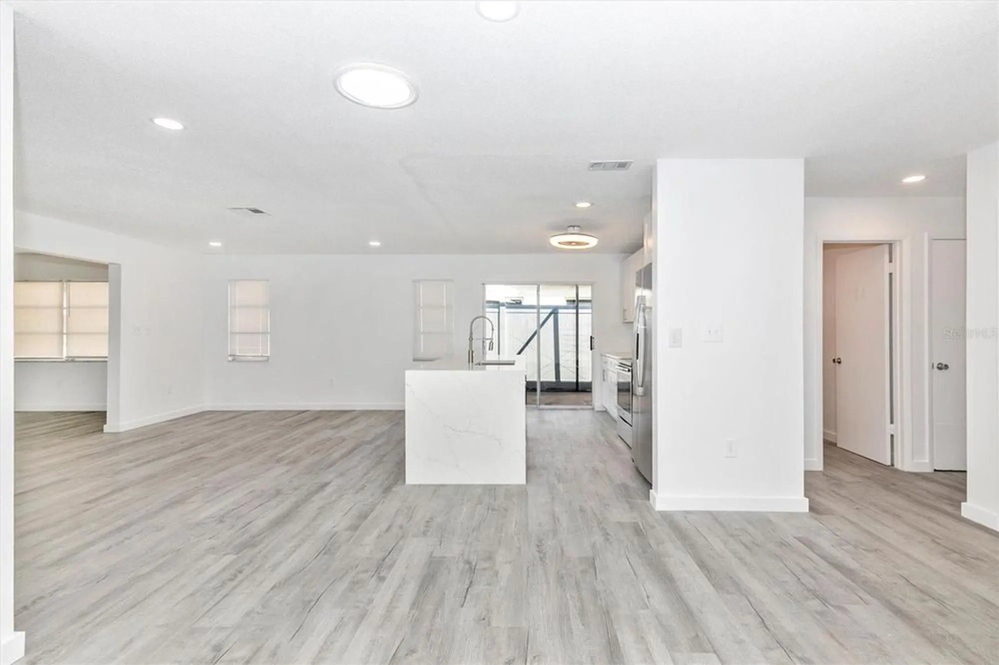 Property Slideshow image 17 of 74 | 6124 green view dr # 139, Sarasota, FL, 34231