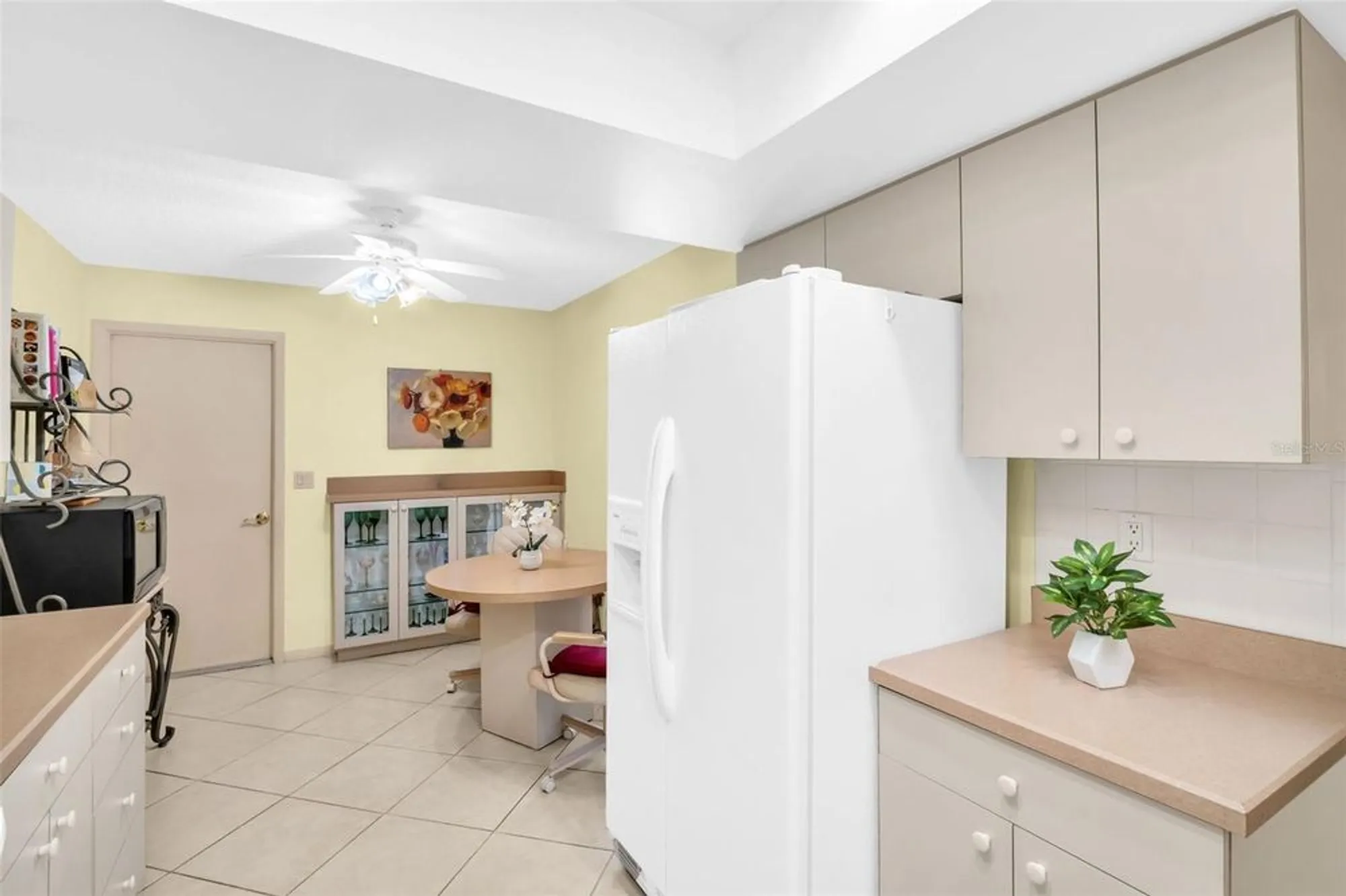 Property Slideshow image 9 of 49 | 1164 rustlewood ct, Palm Harbor, FL, 34684