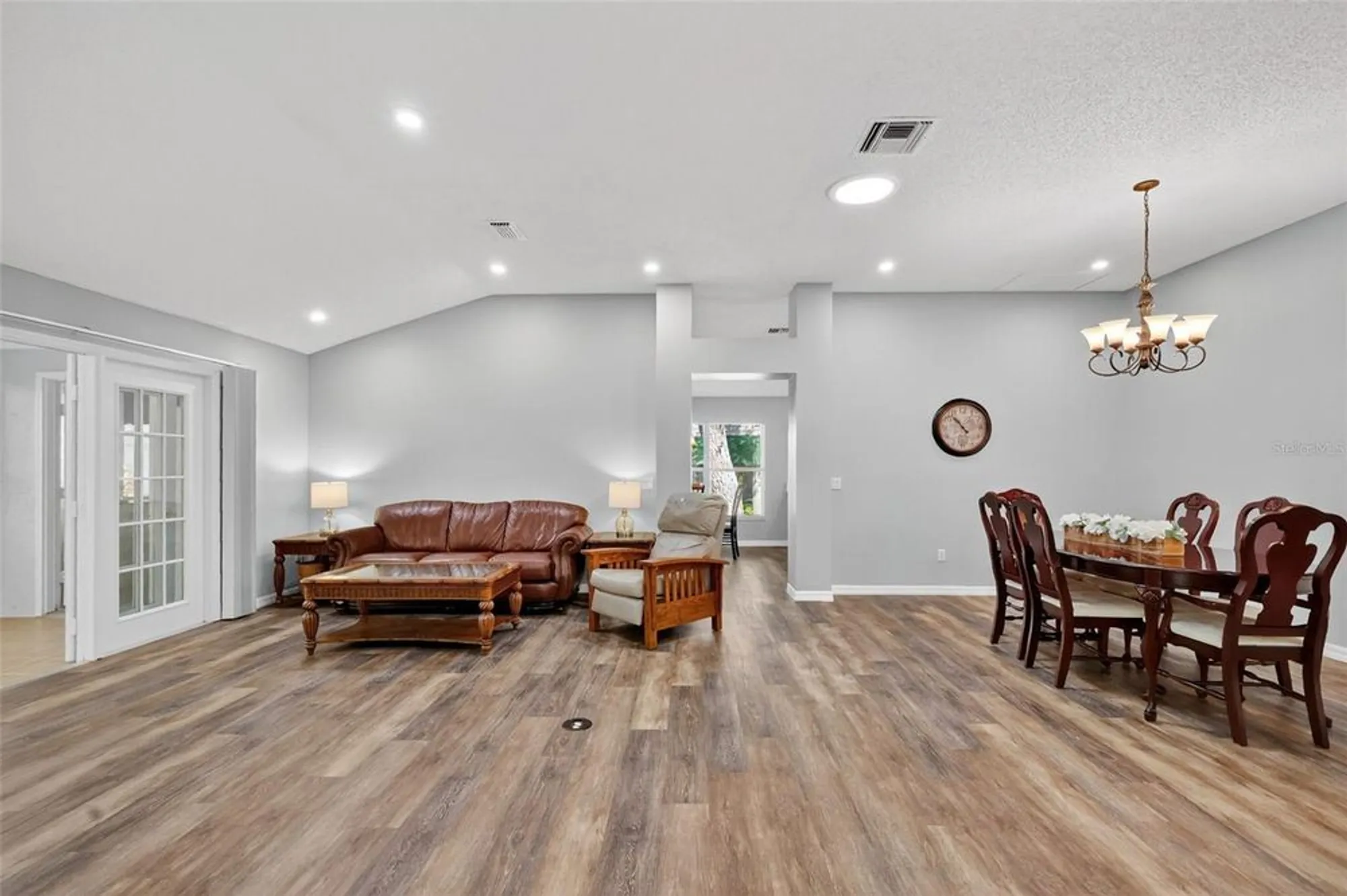 Property Slideshow image 6 of 35 | 511 loma paseo dr, The Villages, FL, 32159