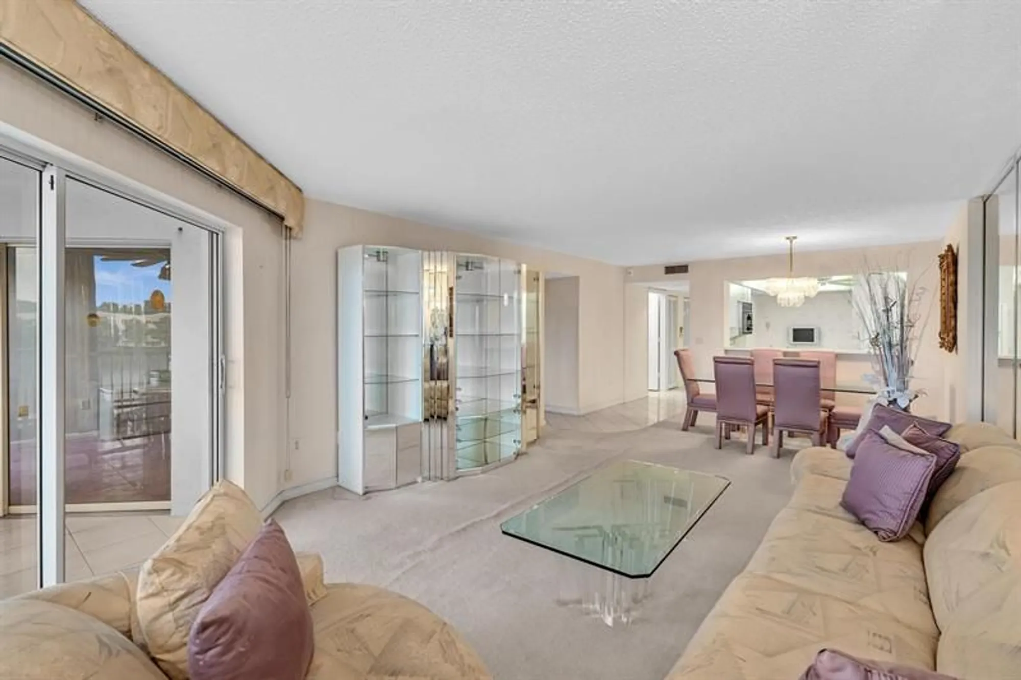 Property Slideshow image 23 of 81 | 7377 granville dr 311, Tamarac, FL, 33321